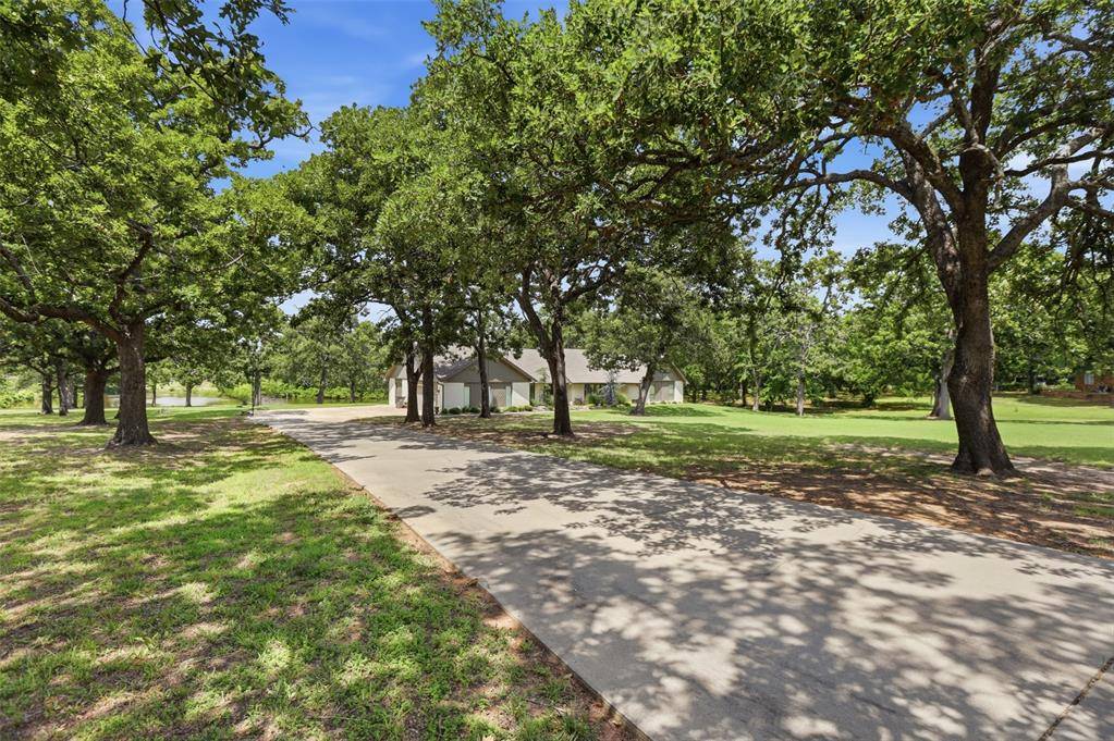 43430 Hickory DR, Tecumseh, OK 74873