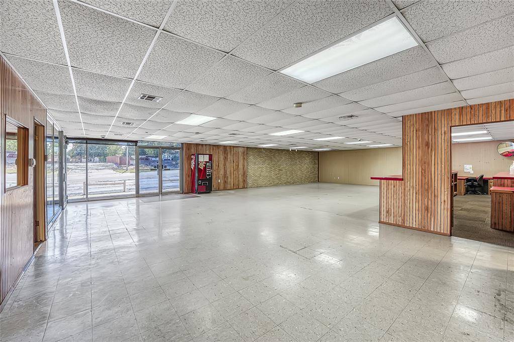 415 E Main ST, Cordell, OK 73632