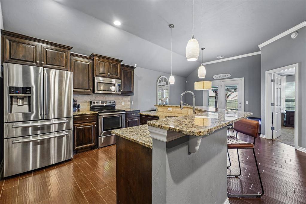 9109 NW 90th CIR, Yukon, OK 73099