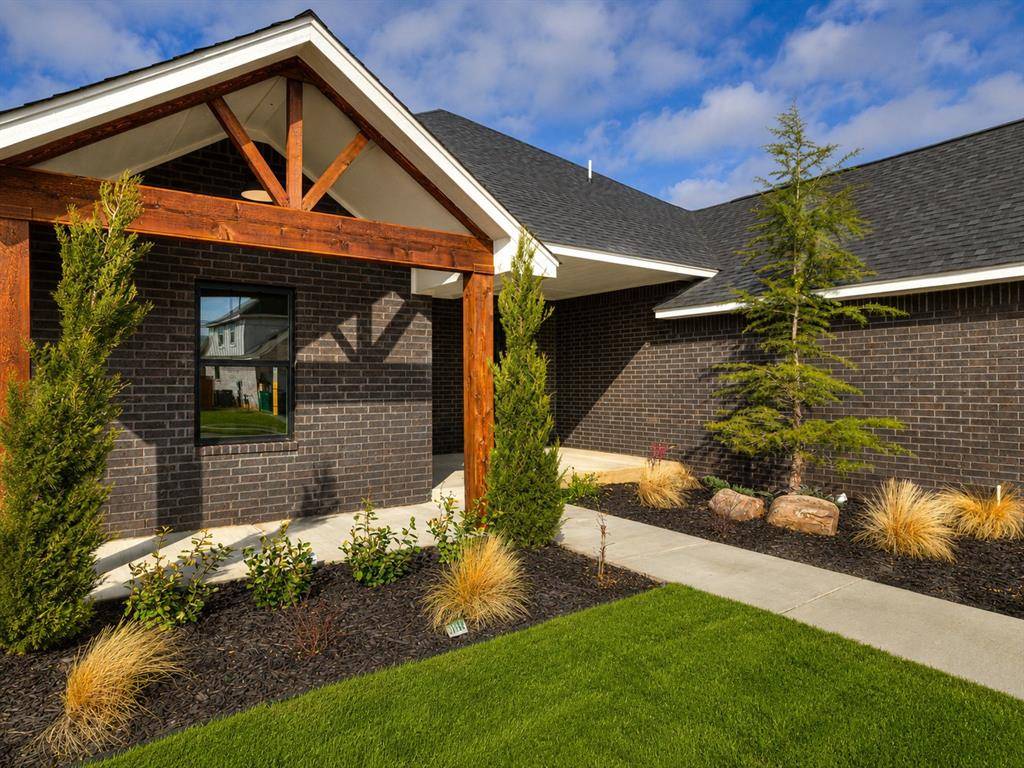 16001 Catalonia PL, Oklahoma City, OK 73170
