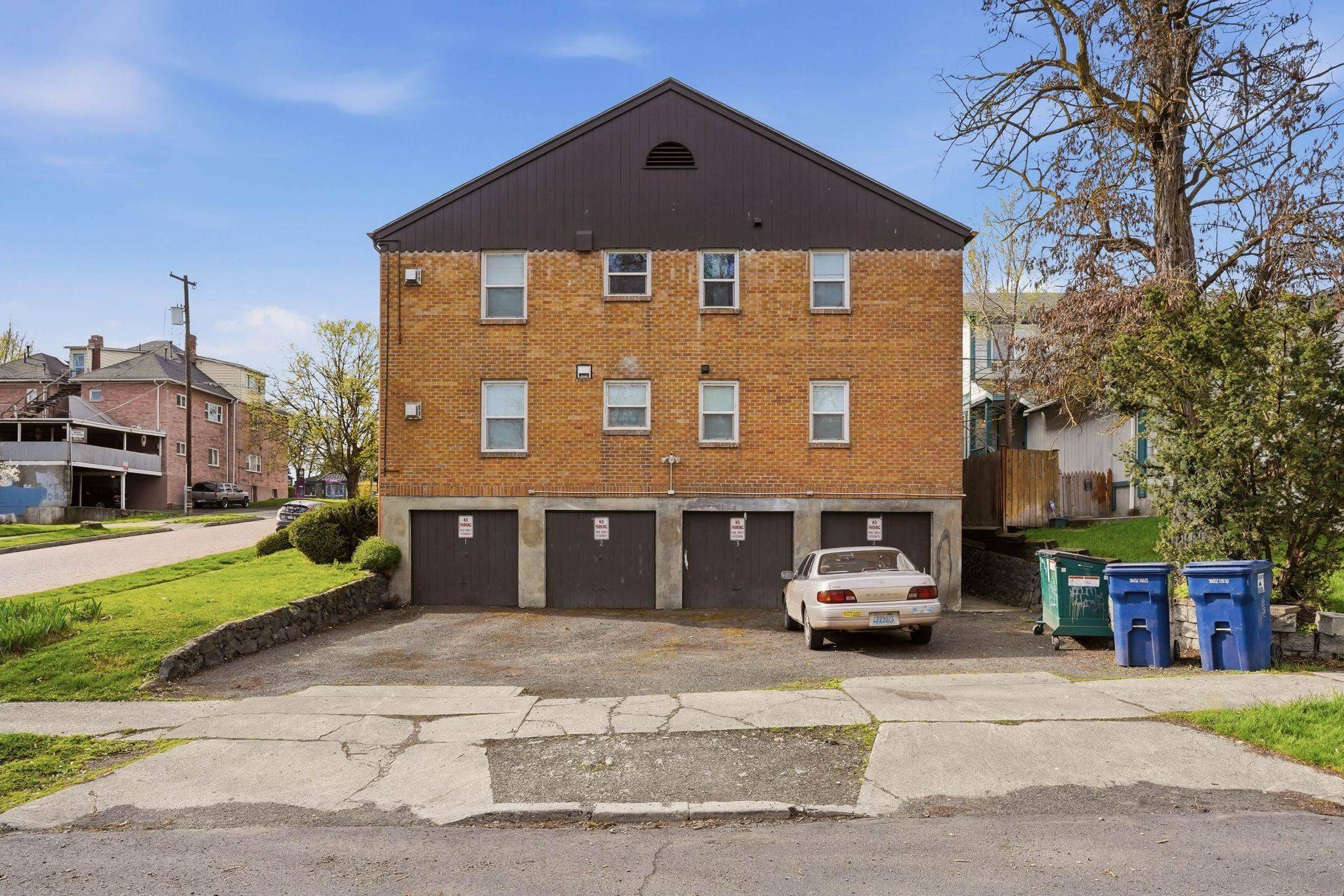 104 S Oak St, Spokane, WA 99201
