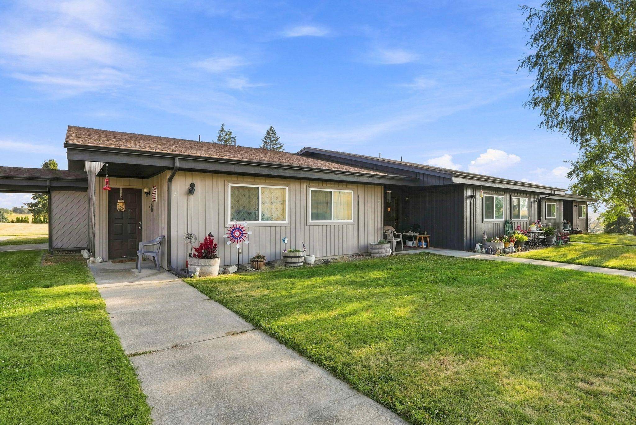 540 N Madison St, Tekoa, WA 99033