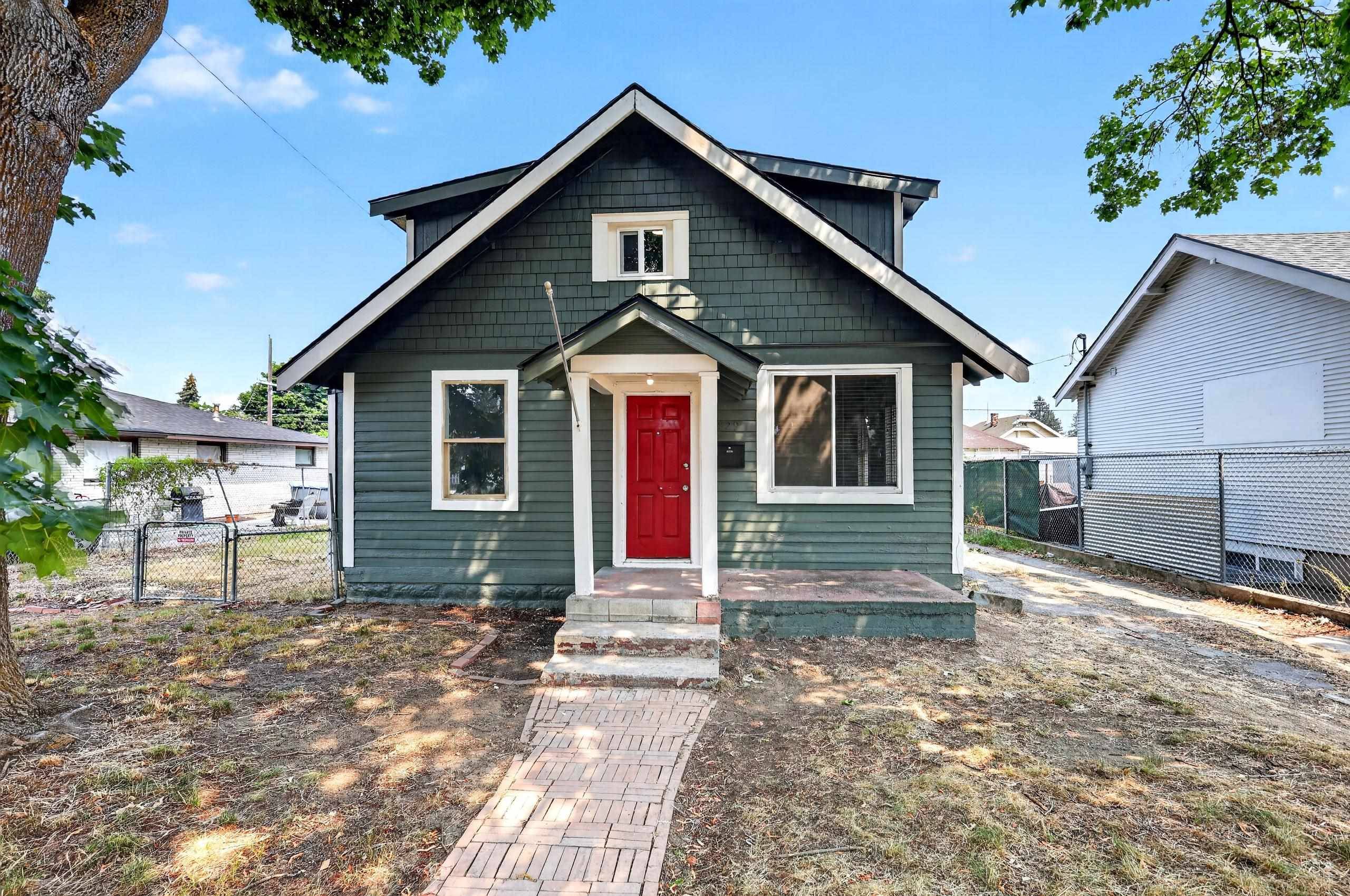 829 Crown Ave, Spokane, WA 99207