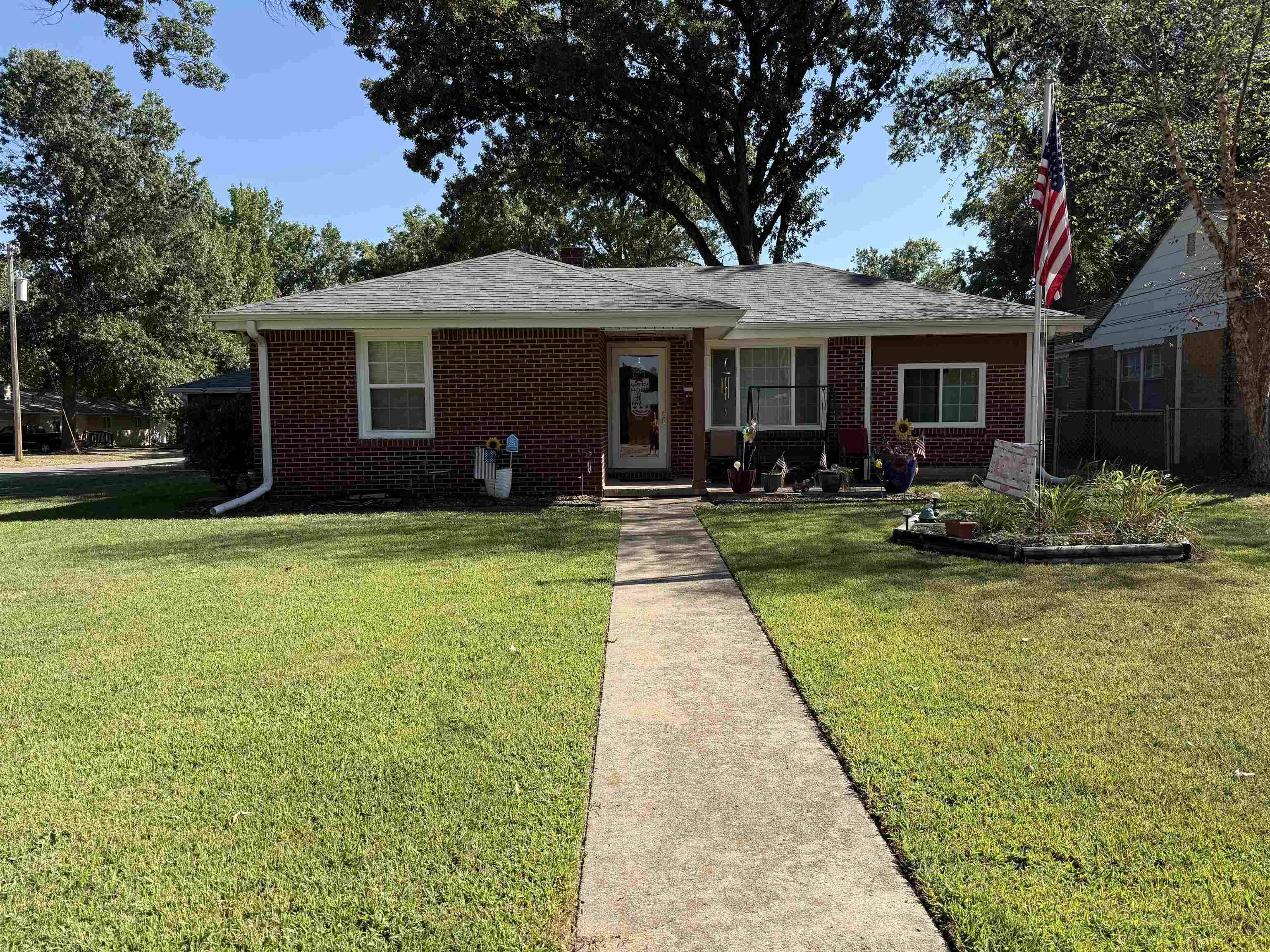 1221 Ann, Winfield, KS 67156