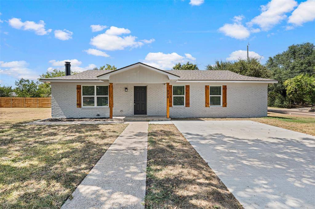 234 Ave E, Lacy Lakeview, TX 76705