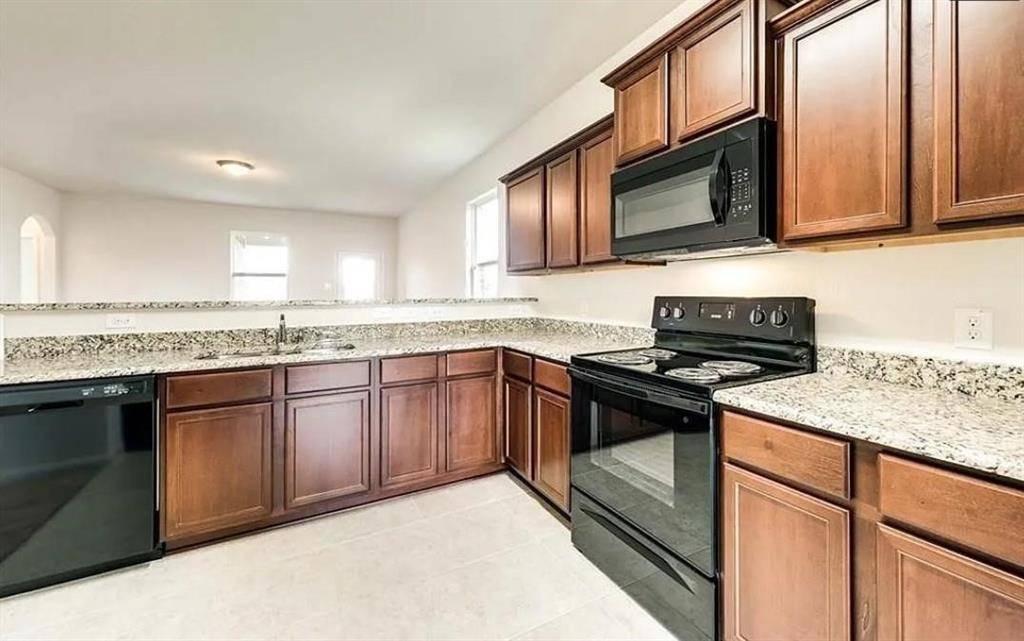 1438 SE Park Trails Boulevard, Princeton, TX 75407