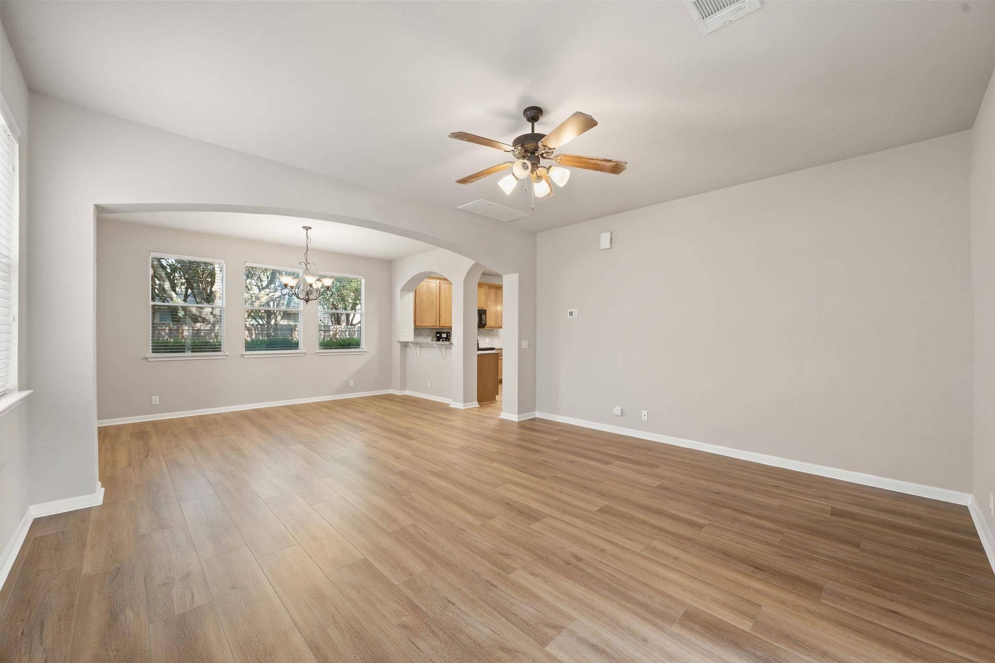 19104 Leigh LN, Pflugerville, TX 78660