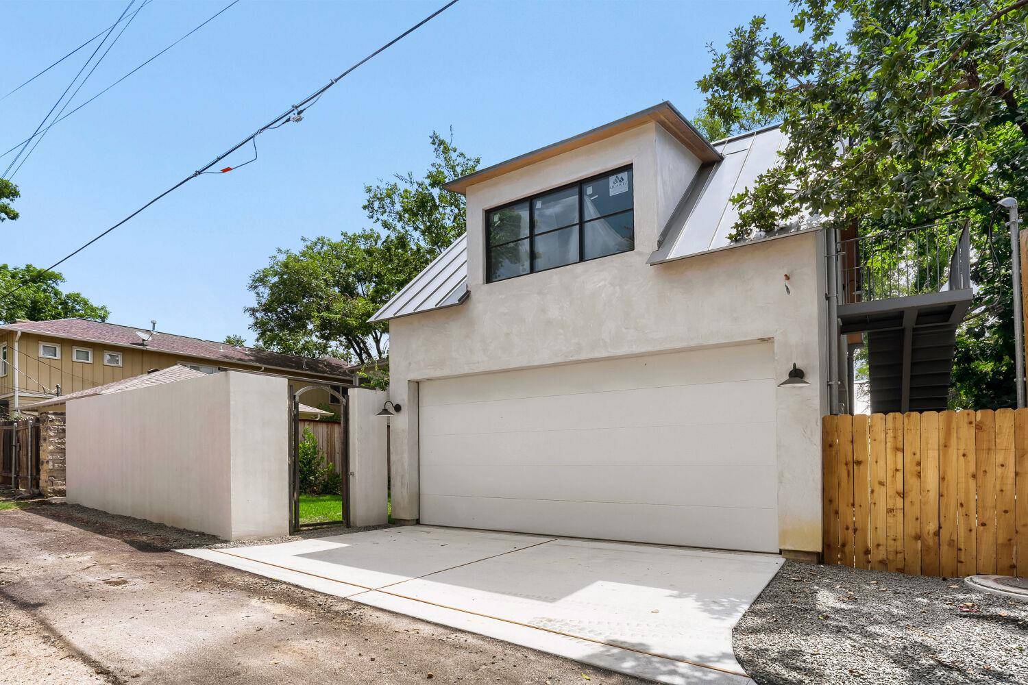1104 Maufrais ST, Austin, TX 78703