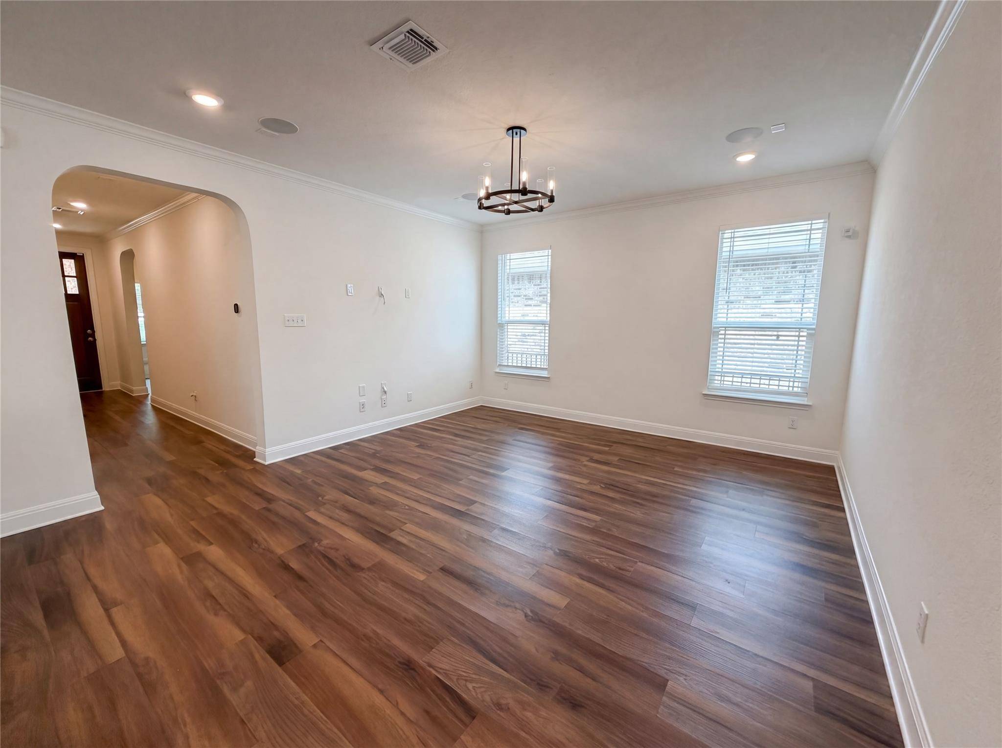 401 Fort William ST #33, Hutto, TX 78634