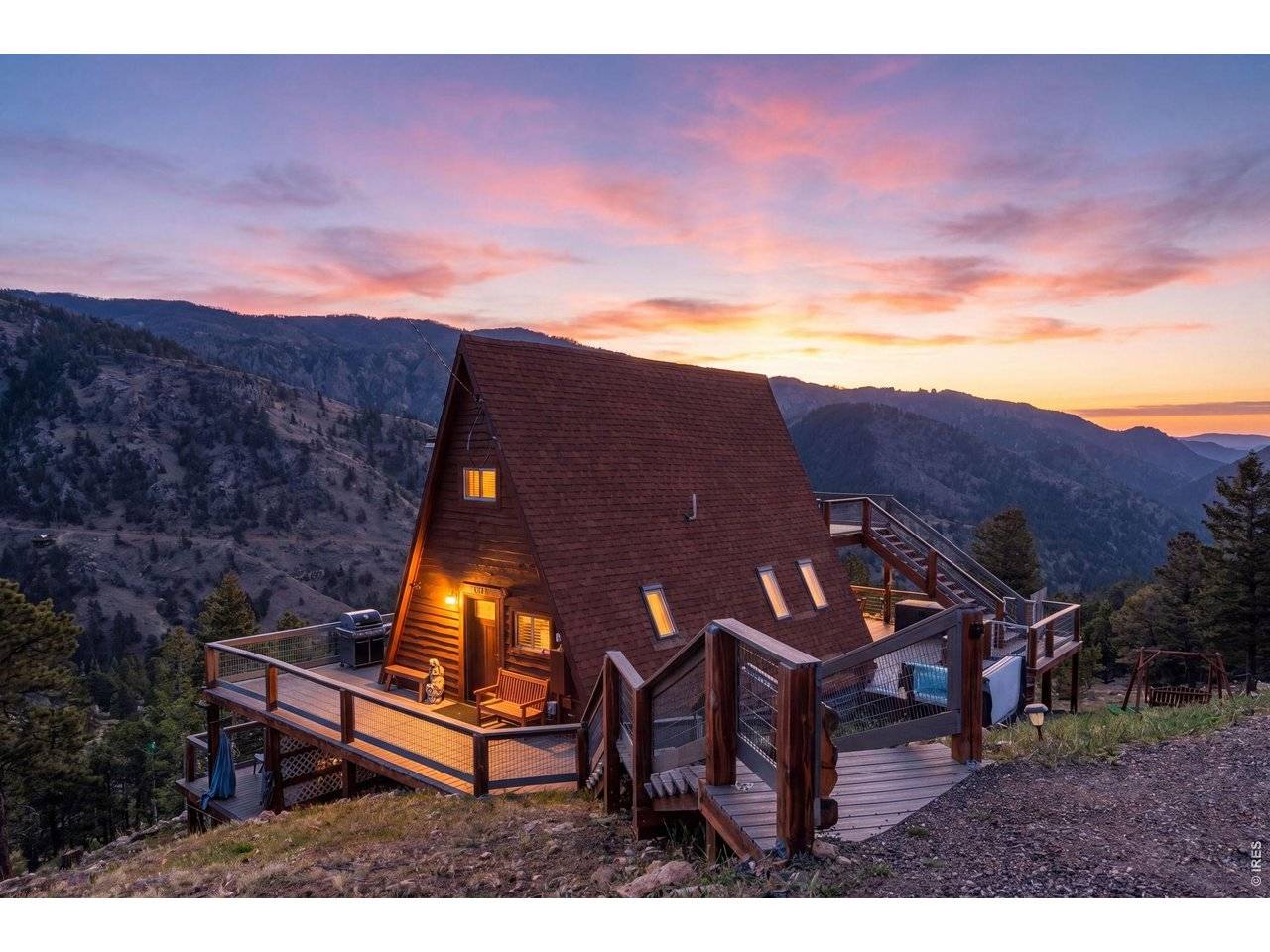 500 Bulwark Ridge, Glen Haven, CO 80532