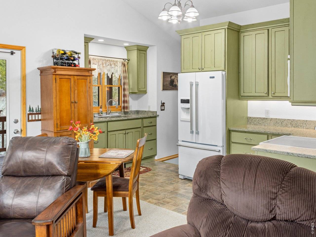1002 Streamside, Glen Haven, CO 80532