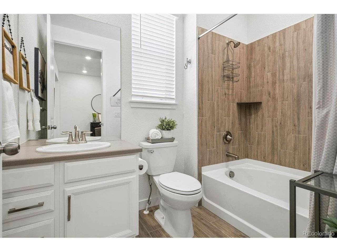 8681 S Riviera, Aurora, CO 80016