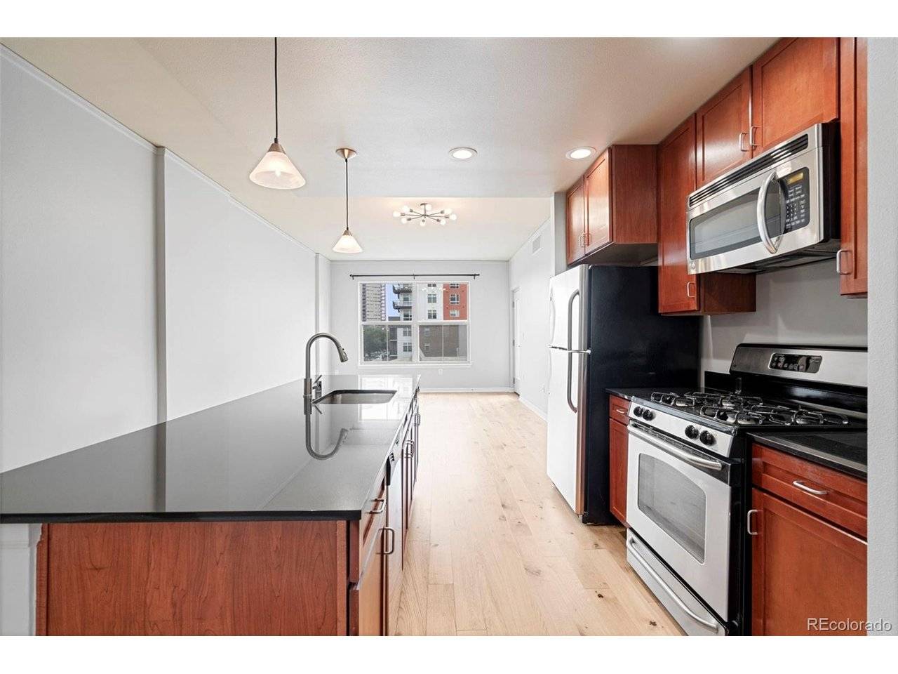 1975 N Grant #401, Denver, CO 80203
