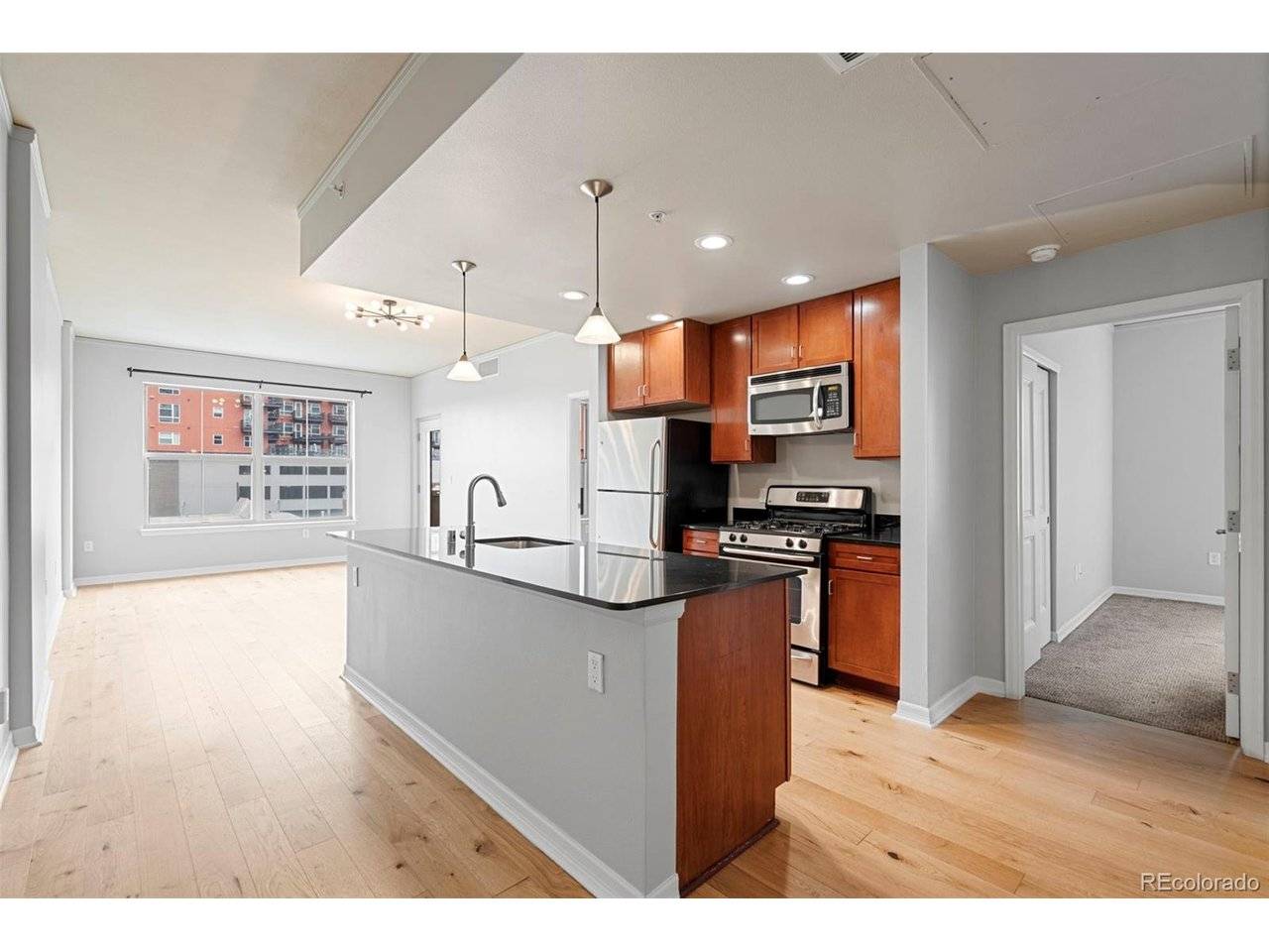 1975 N Grant #401, Denver, CO 80203