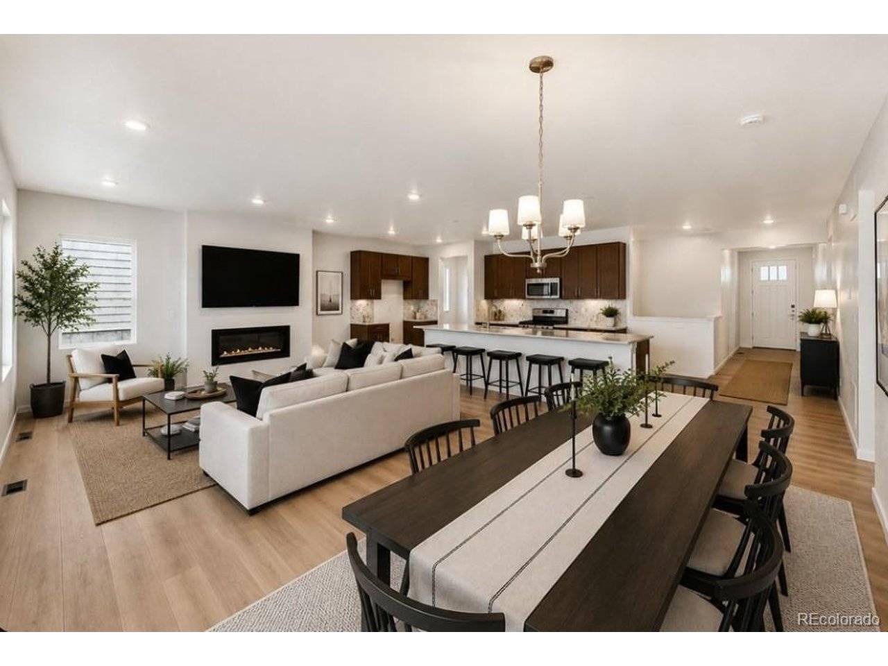 17008 W 92nd, Arvada, CO 80007