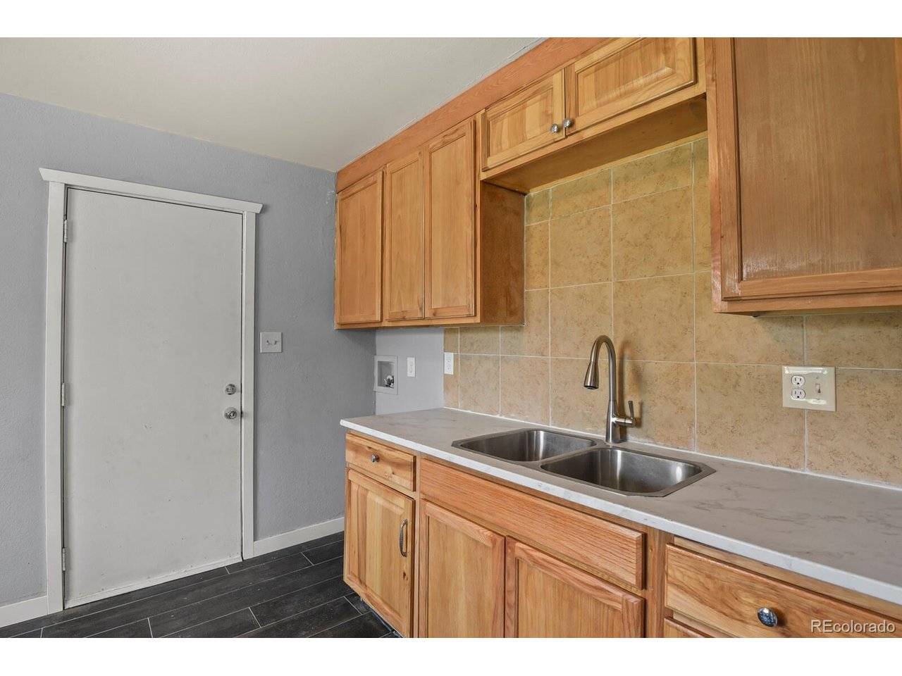 1609 Oswego, Aurora, CO 80010