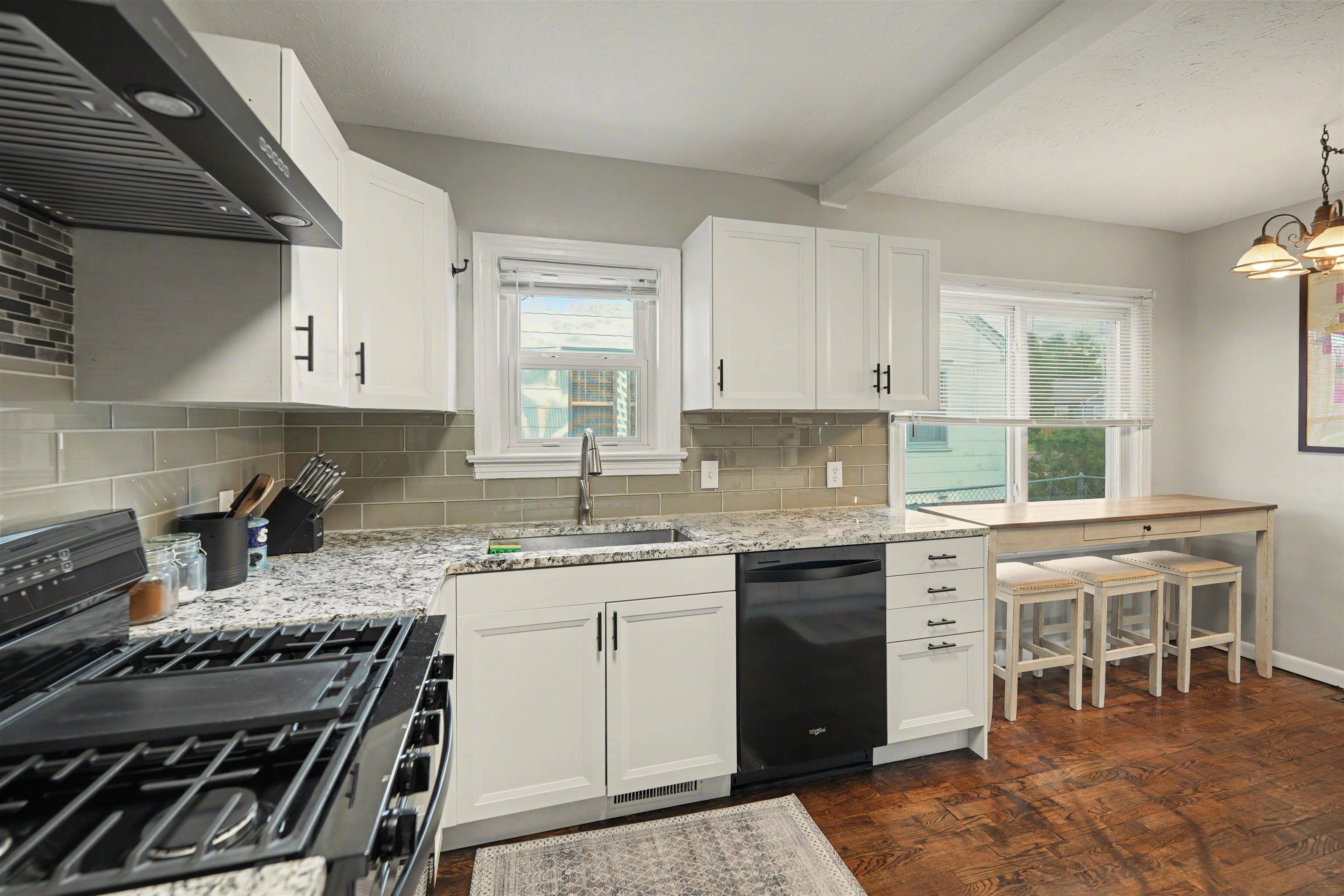 600 W Republic, Salina, KS 67401