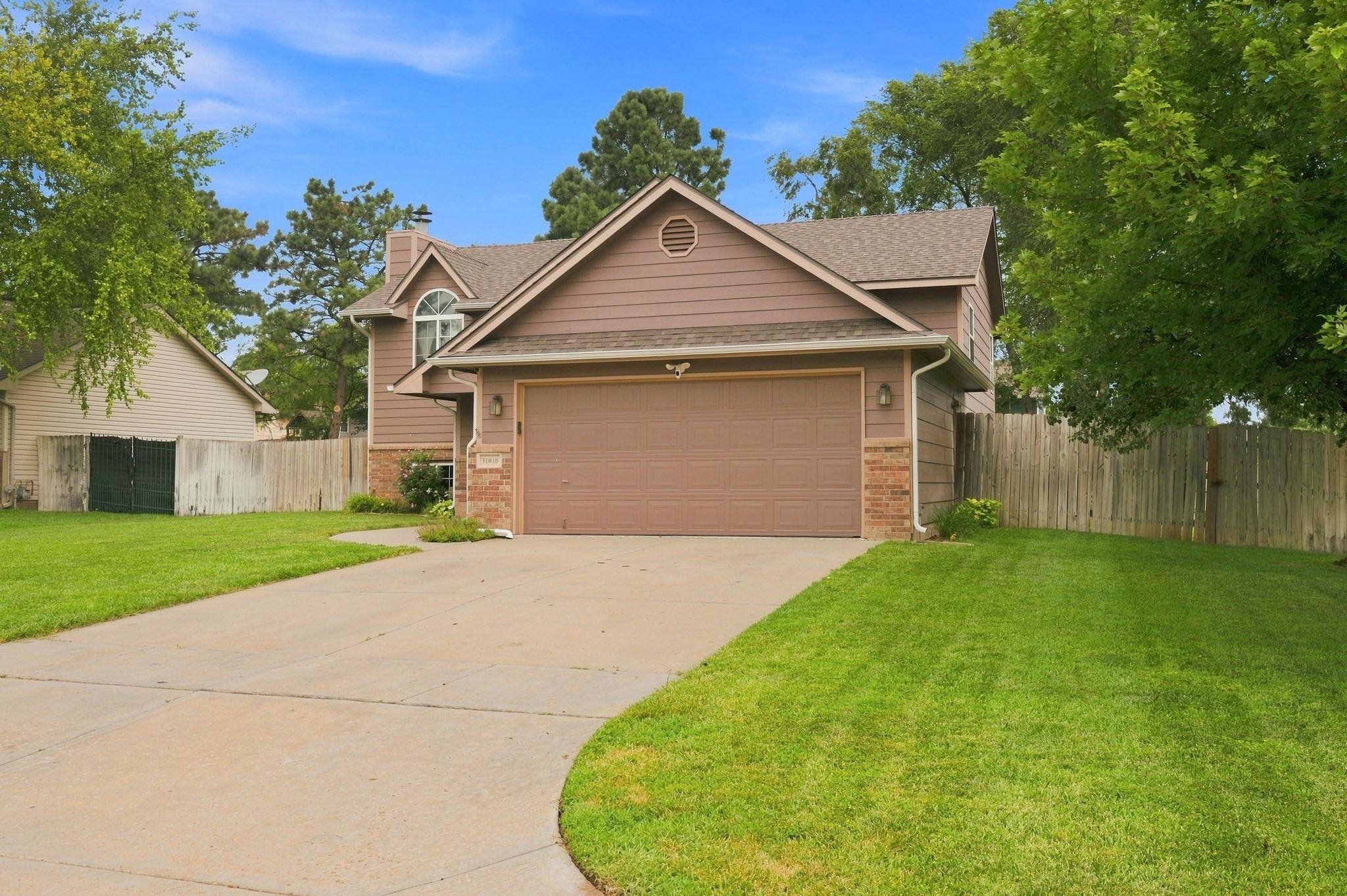 11010 W Ryan St, Wichita, KS 67205