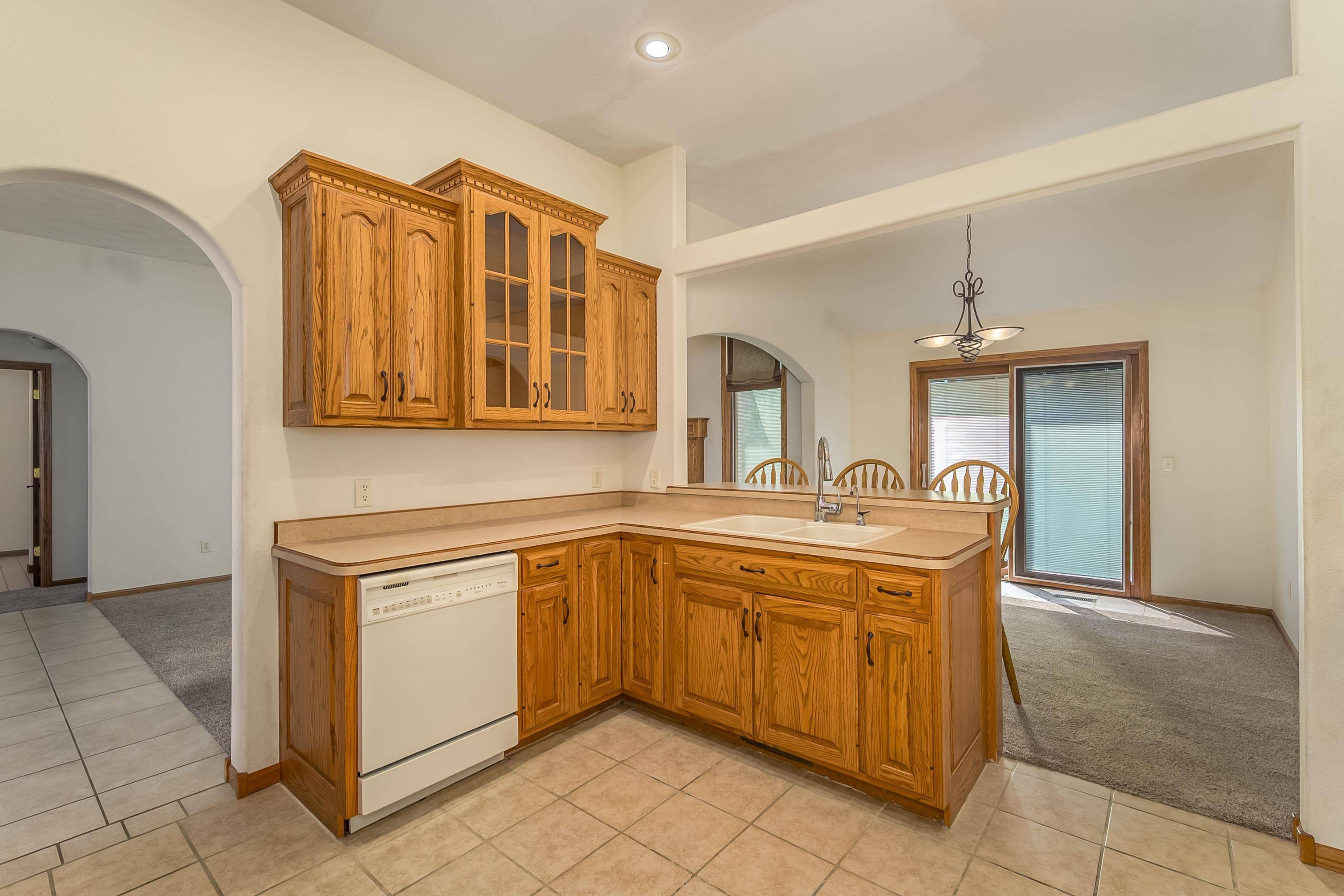 4009 Vicksburg Street, Hutchinson, KS 67502
