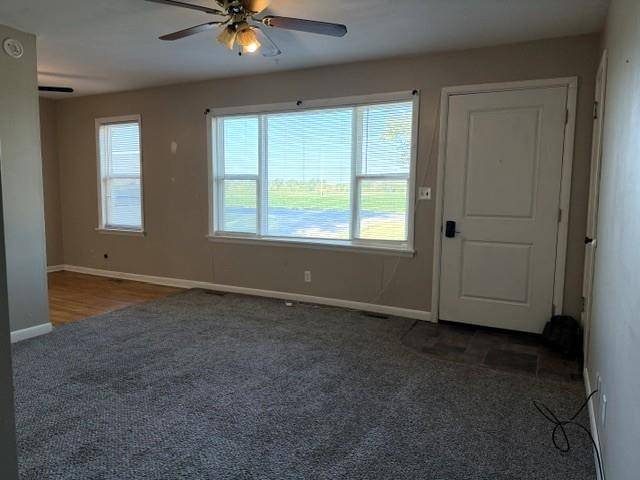 1229 N Spencer Rd, Newton, KS 67114