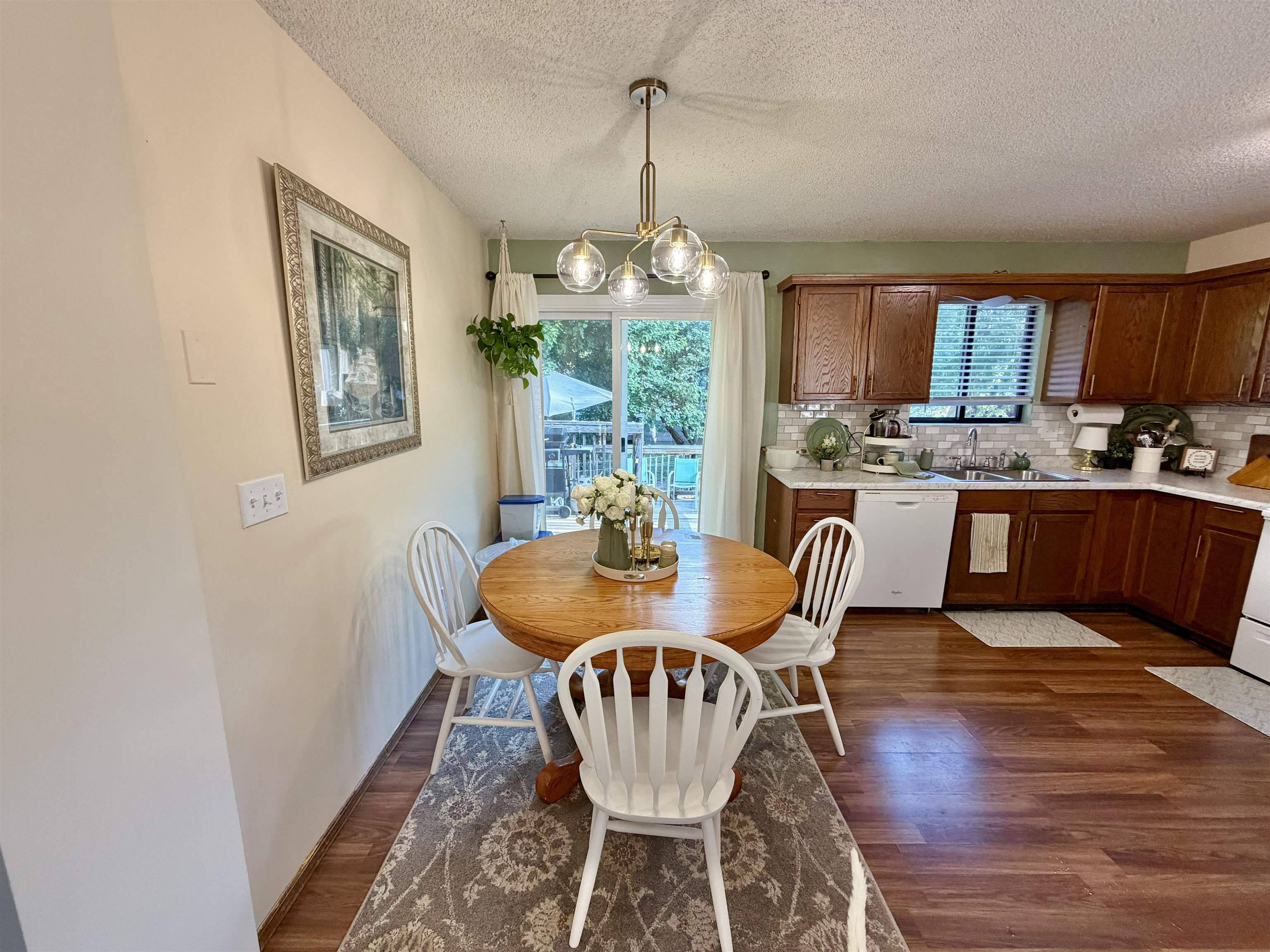336 W Tomahawk, Kechi, KS 67067