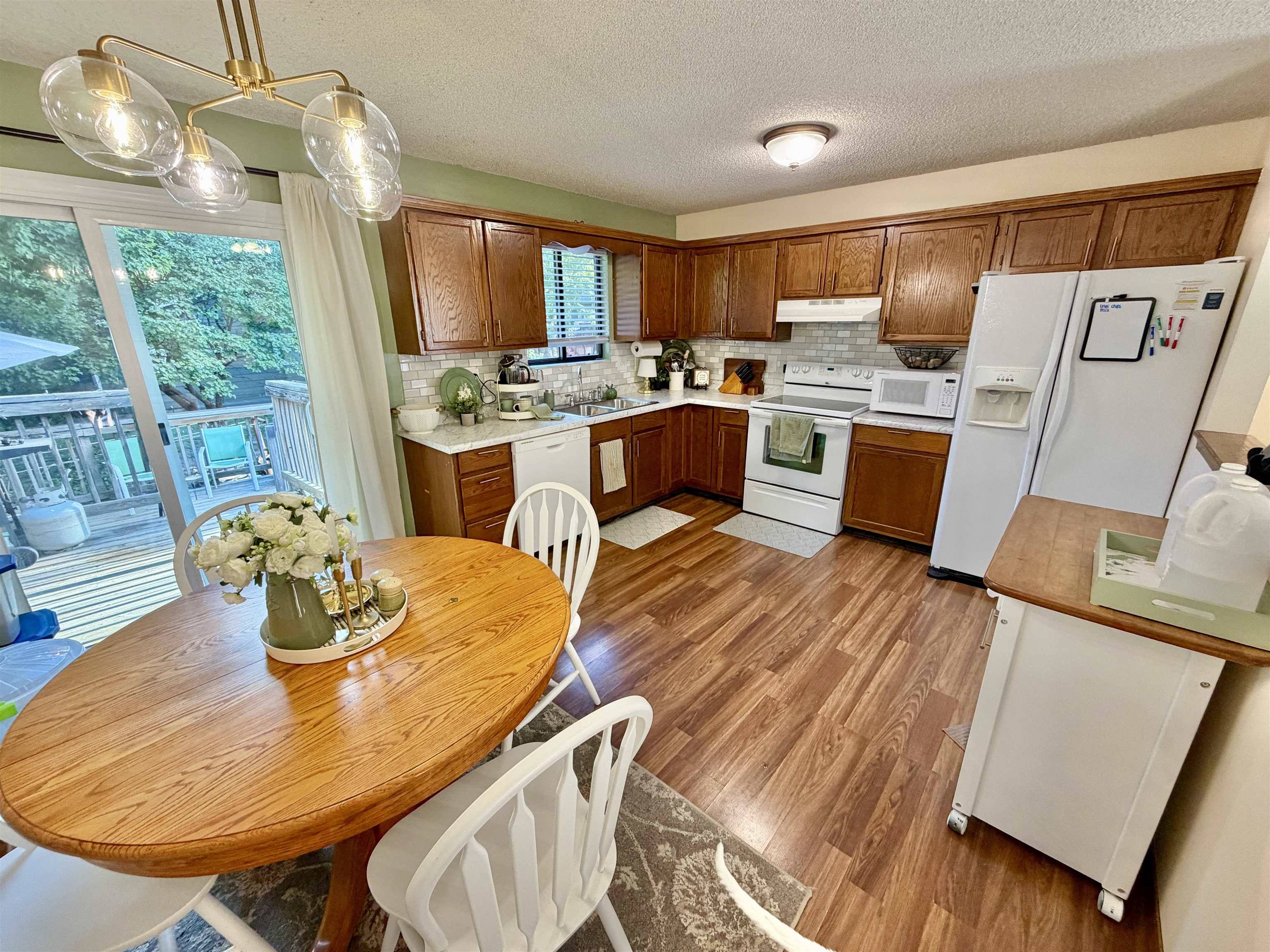 336 W Tomahawk, Kechi, KS 67067