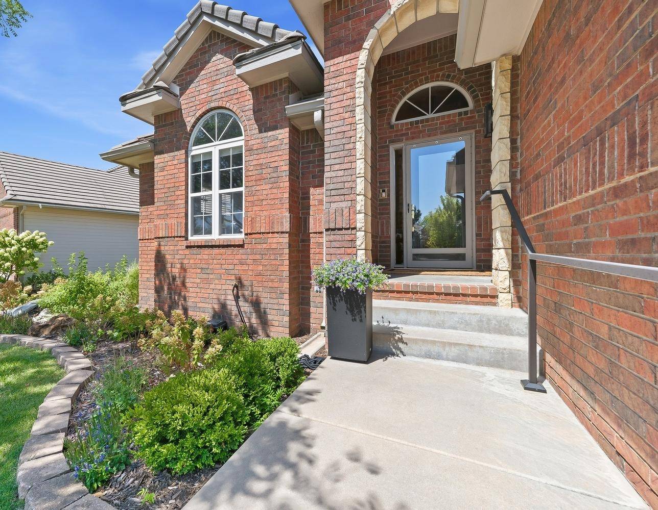 2819 N Plumthicket Circle, Wichita, KS 67226