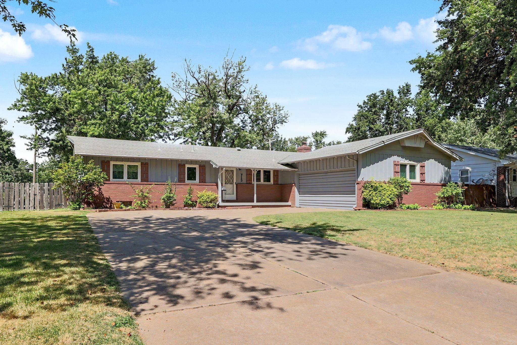 713 N Farmington Dr., Derby, KS 67037