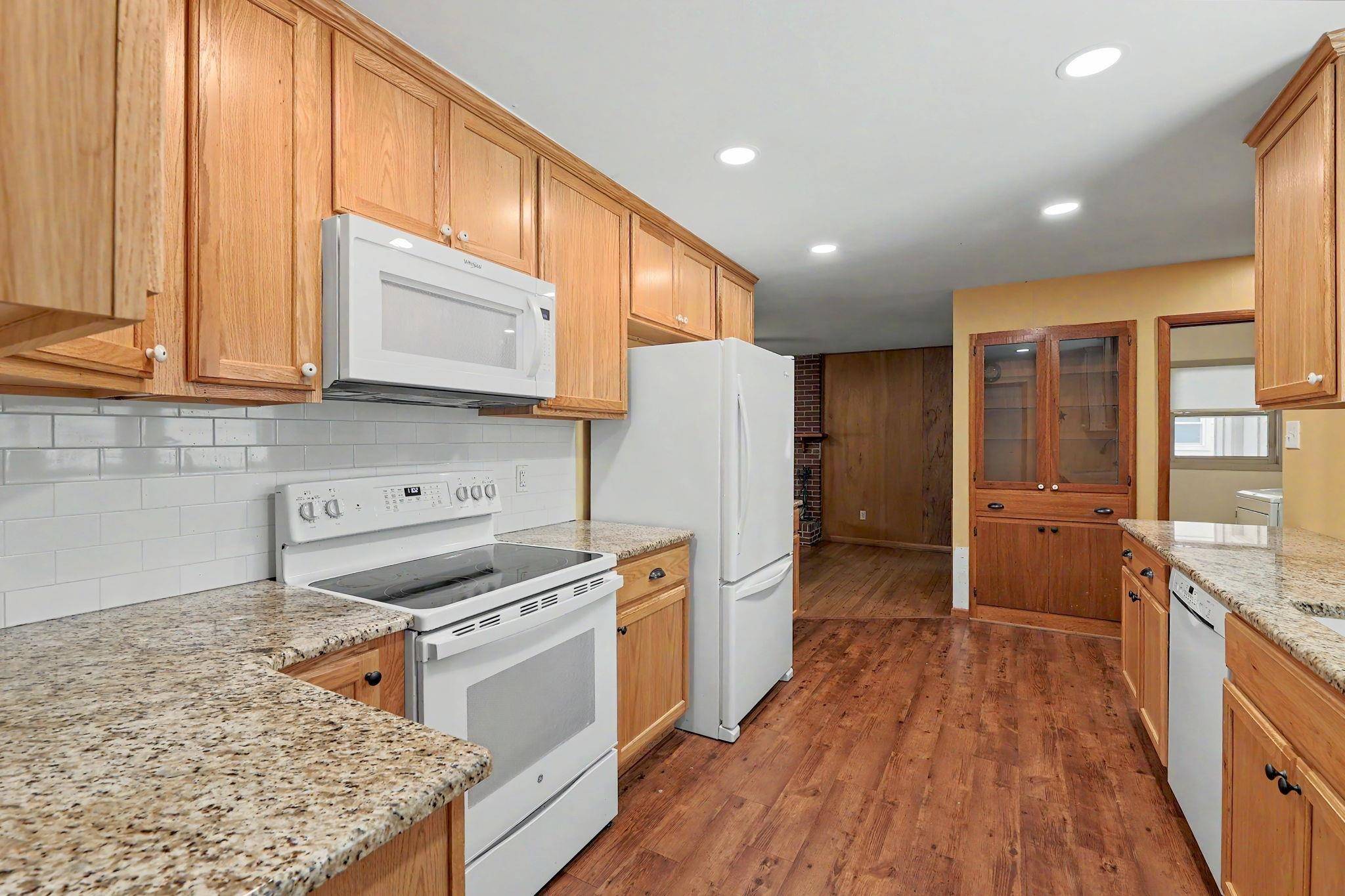 713 N Farmington Dr., Derby, KS 67037