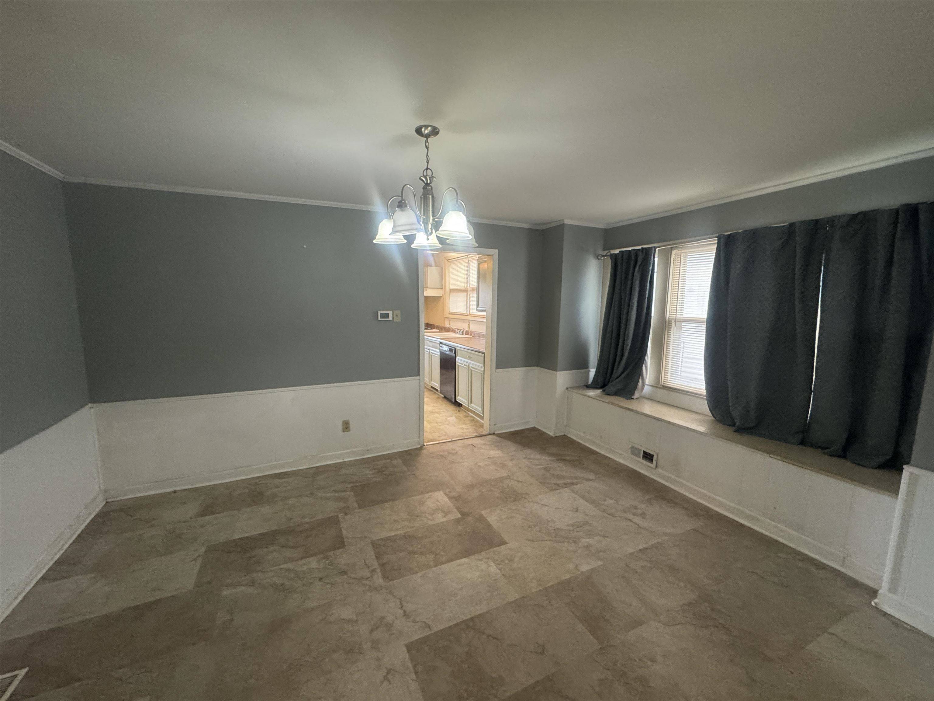 710 E 9th, Winfield, KS 67156