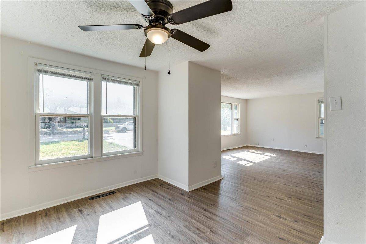 329 N Knight, Wichita, KS 67203