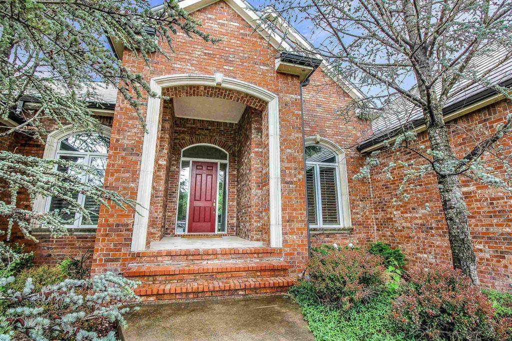 8513 E Bridlewood, Wichita, KS 67206