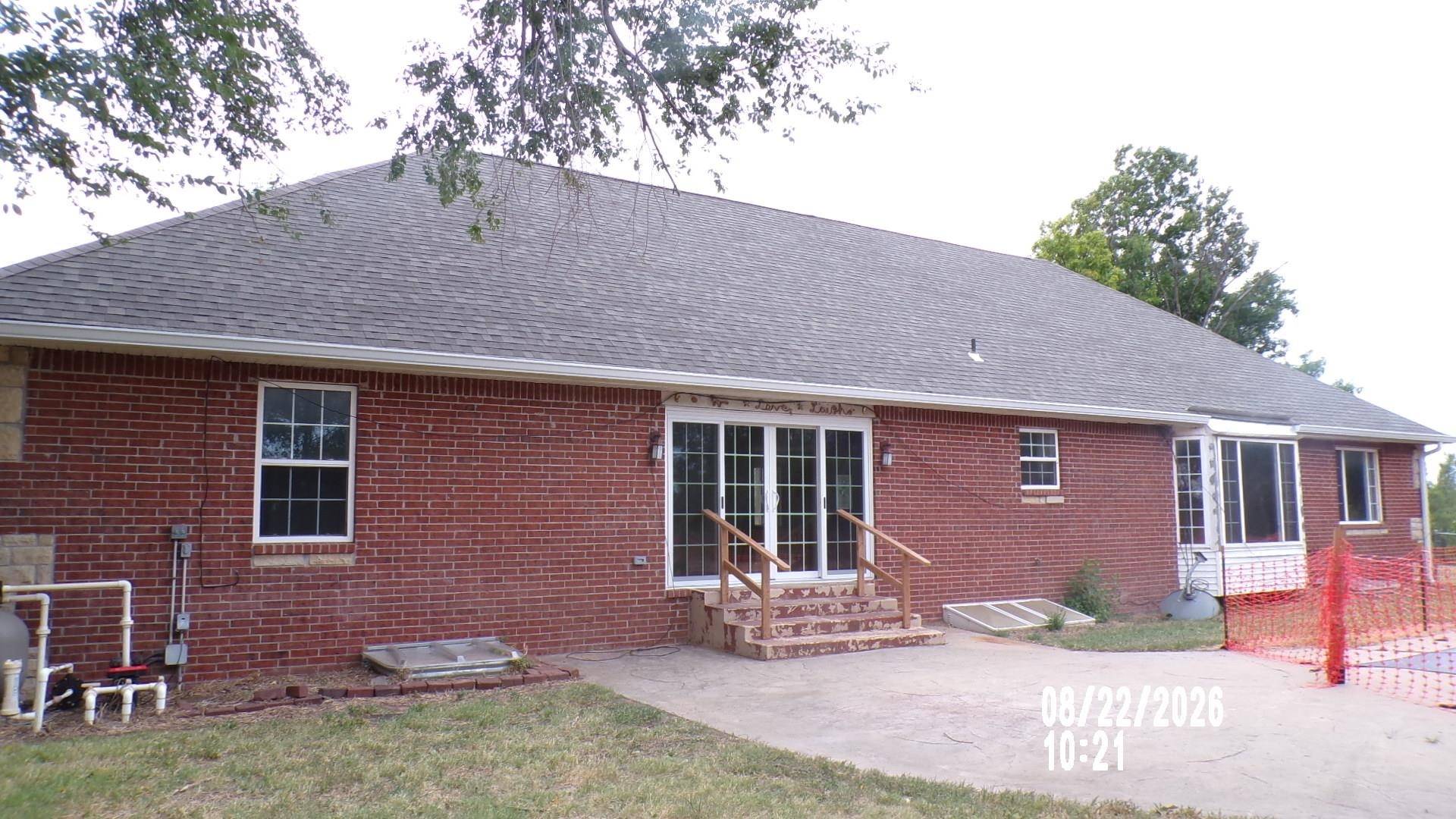 7530 N BROADWAY AVE, Park City, KS 67219-1128