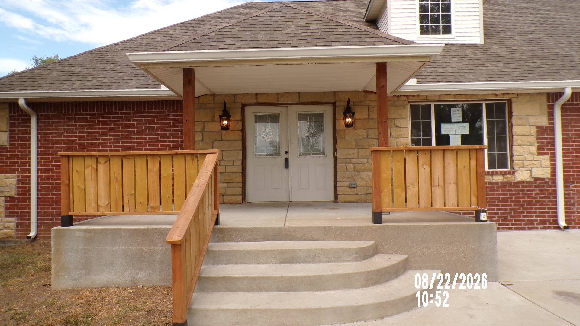 7530 N BROADWAY AVE, Park City, KS 67219-1128