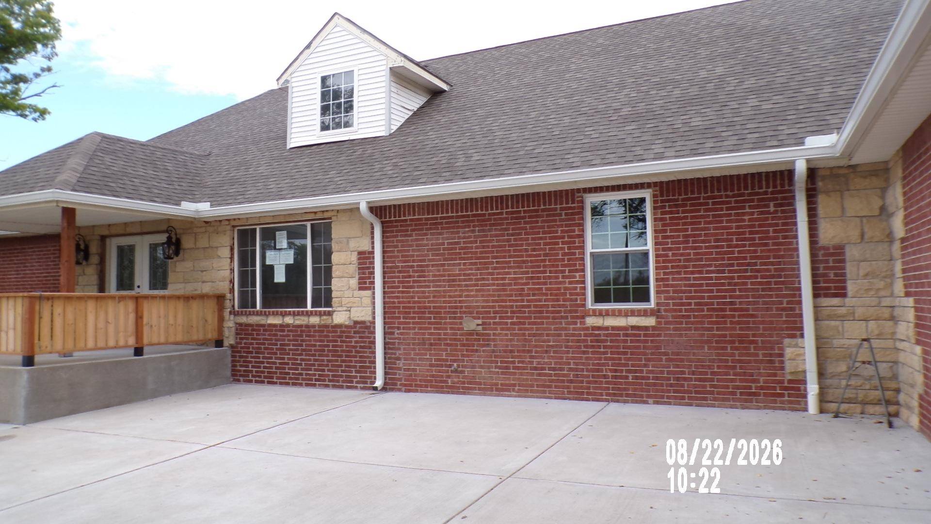 7530 N BROADWAY AVE, Park City, KS 67219-1128