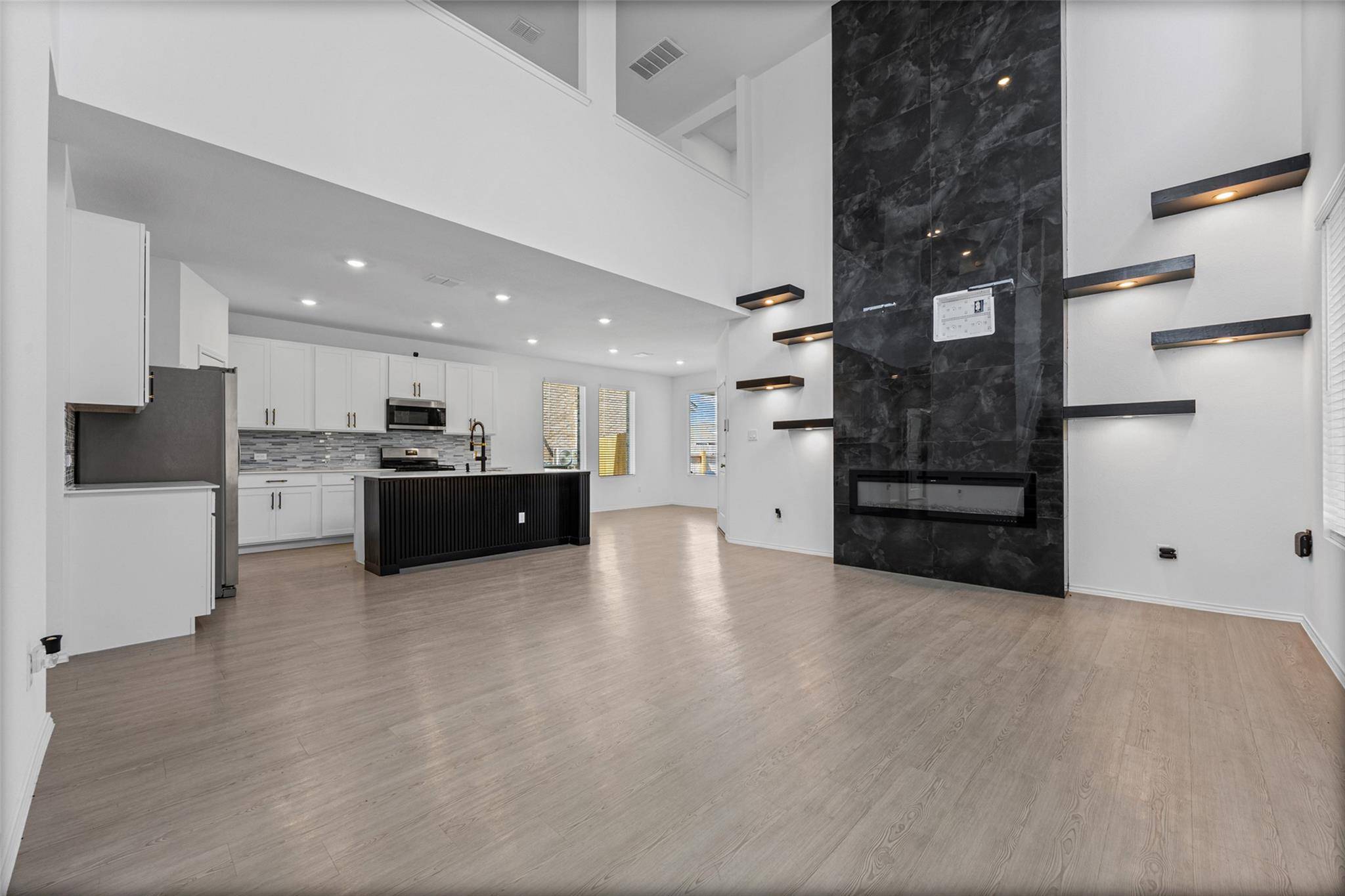 17911 Prairie Falcon WAY #6, Pflugerville, TX 78660
