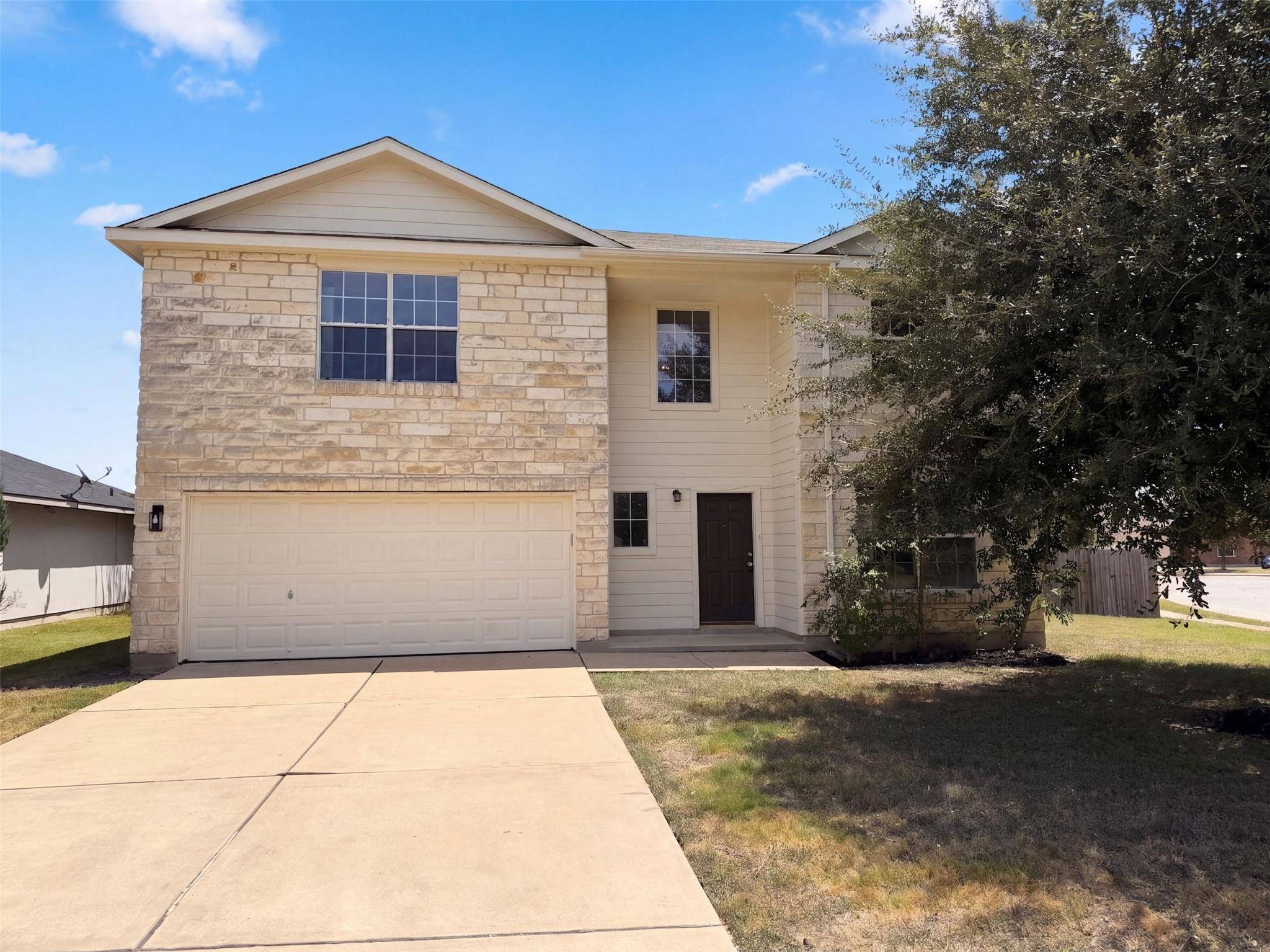 101 Gillespie LN, Elgin, TX 78621