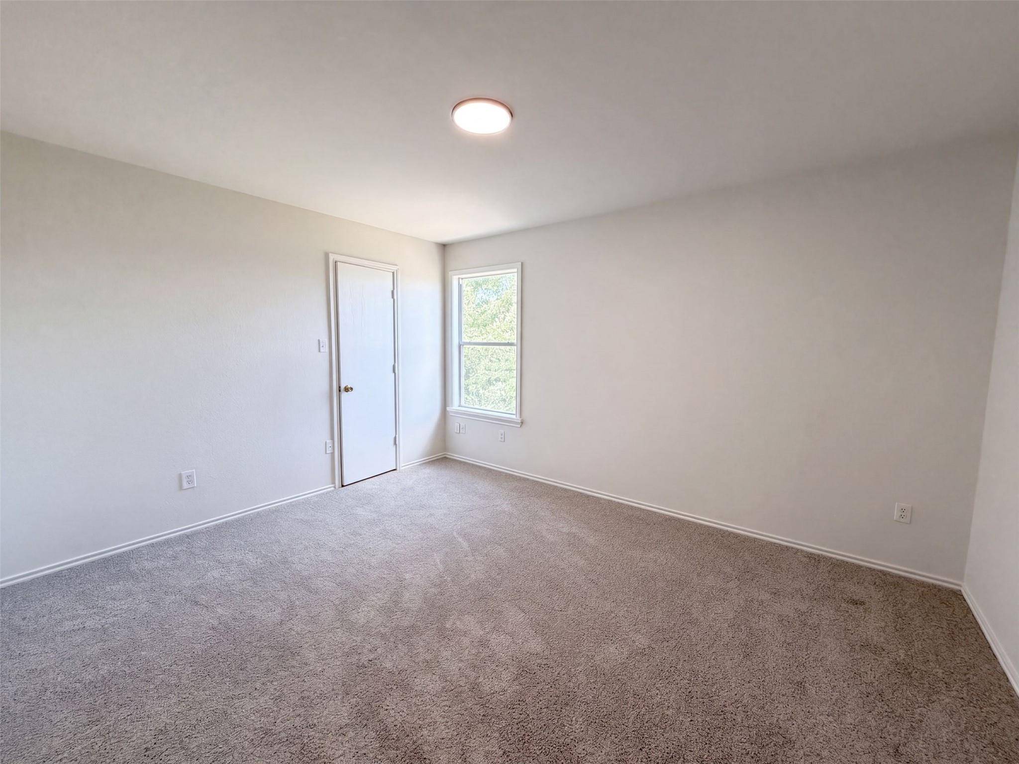 101 Gillespie LN, Elgin, TX 78621
