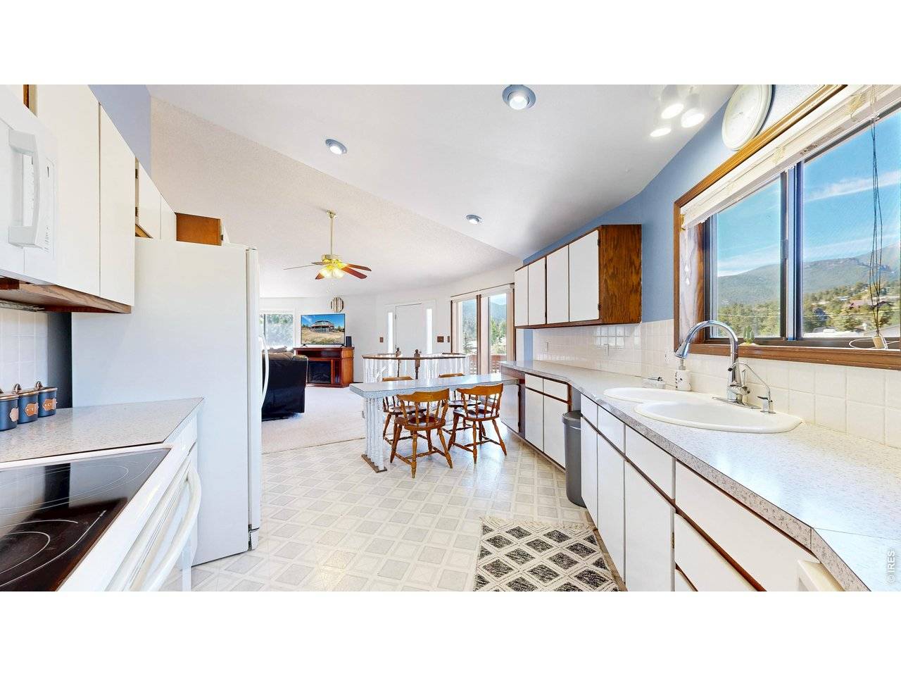 2408 Longview, Estes Park, CO 80517
