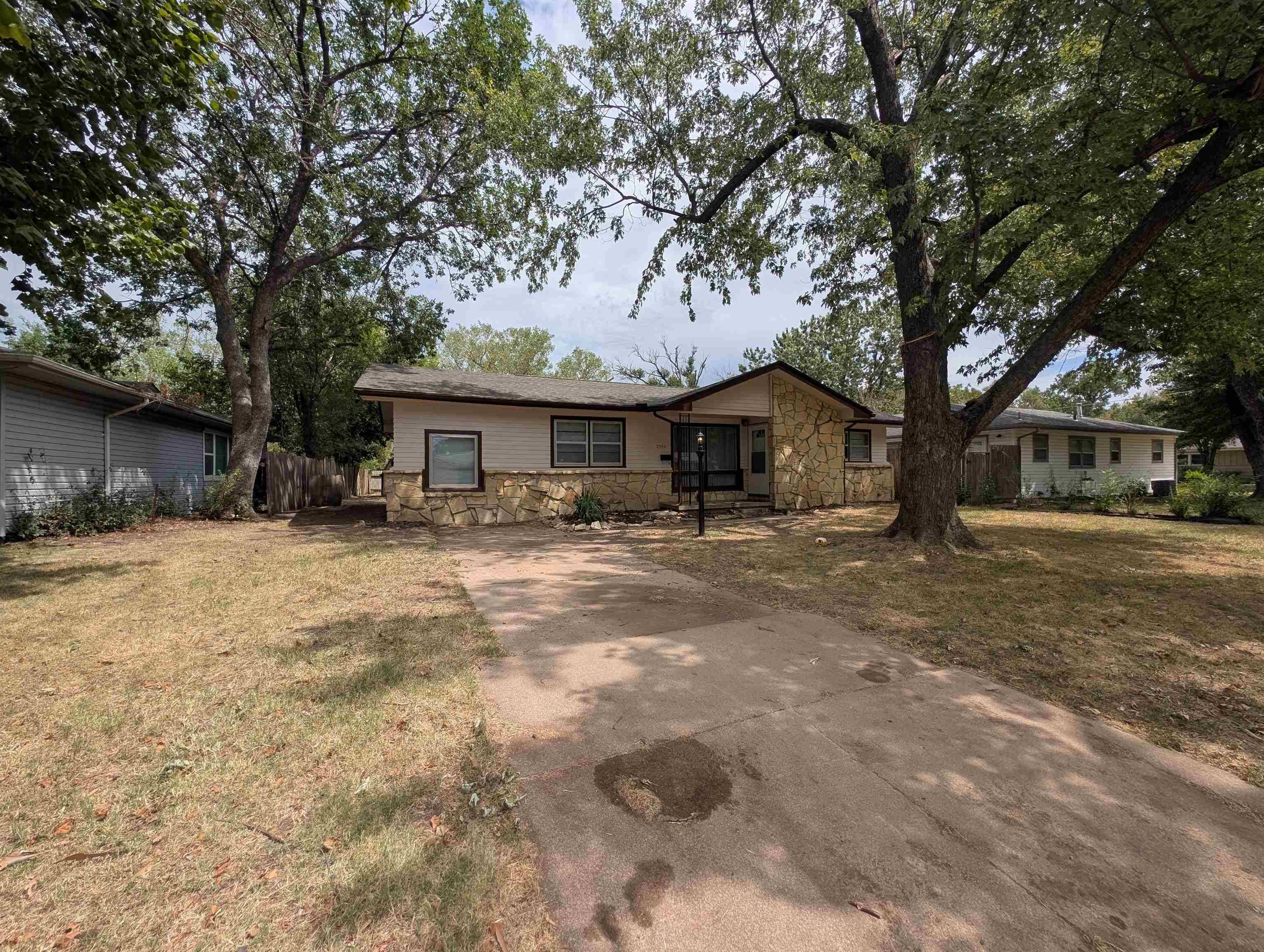 3350 S Hiram St, Wichita, KS 67217
