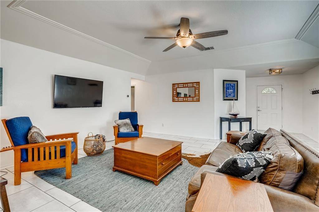 1020 Skylark Hill LN, Pflugerville, TX 78660