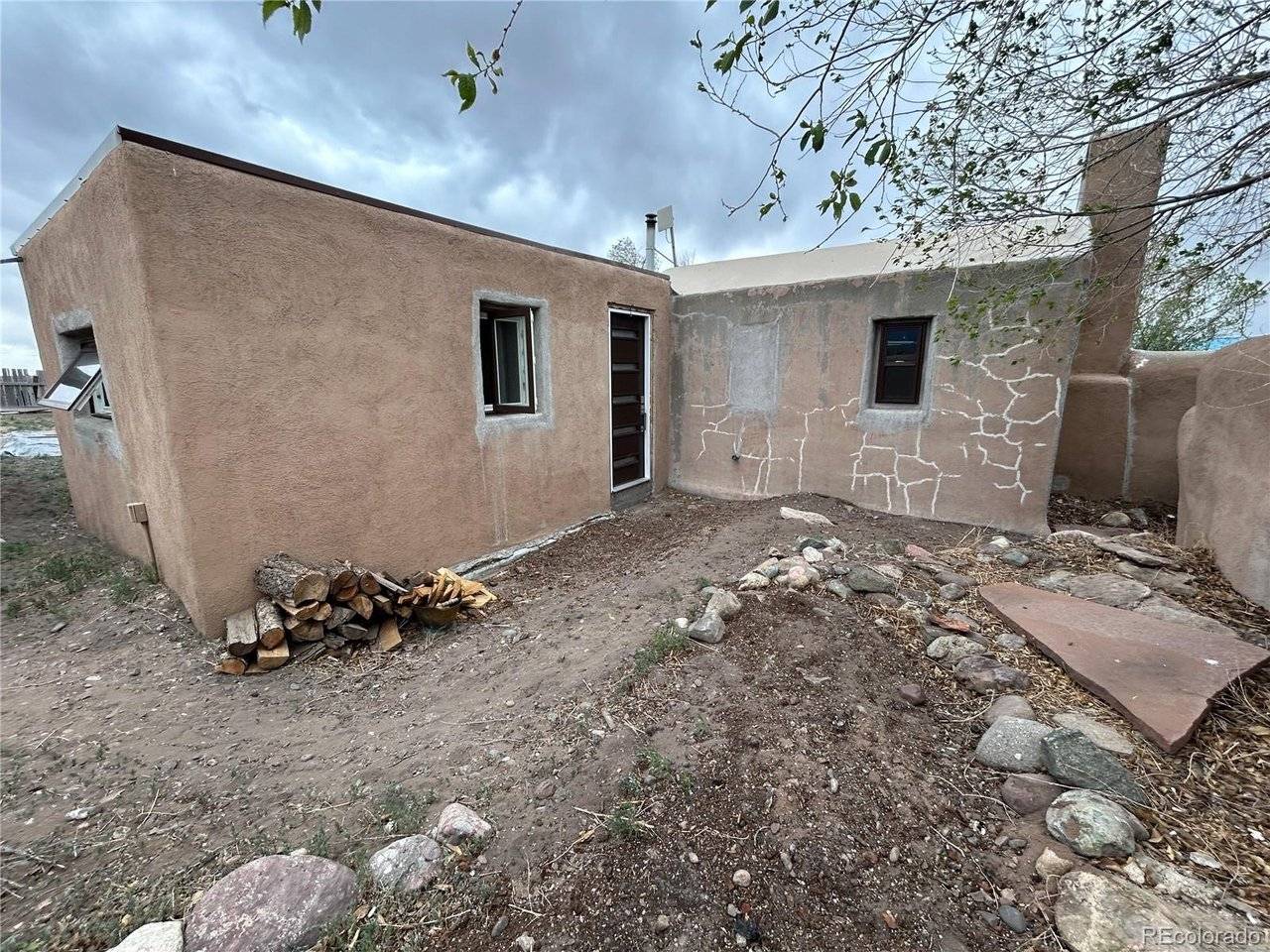 321 Palisade, Crestone, CO 81131