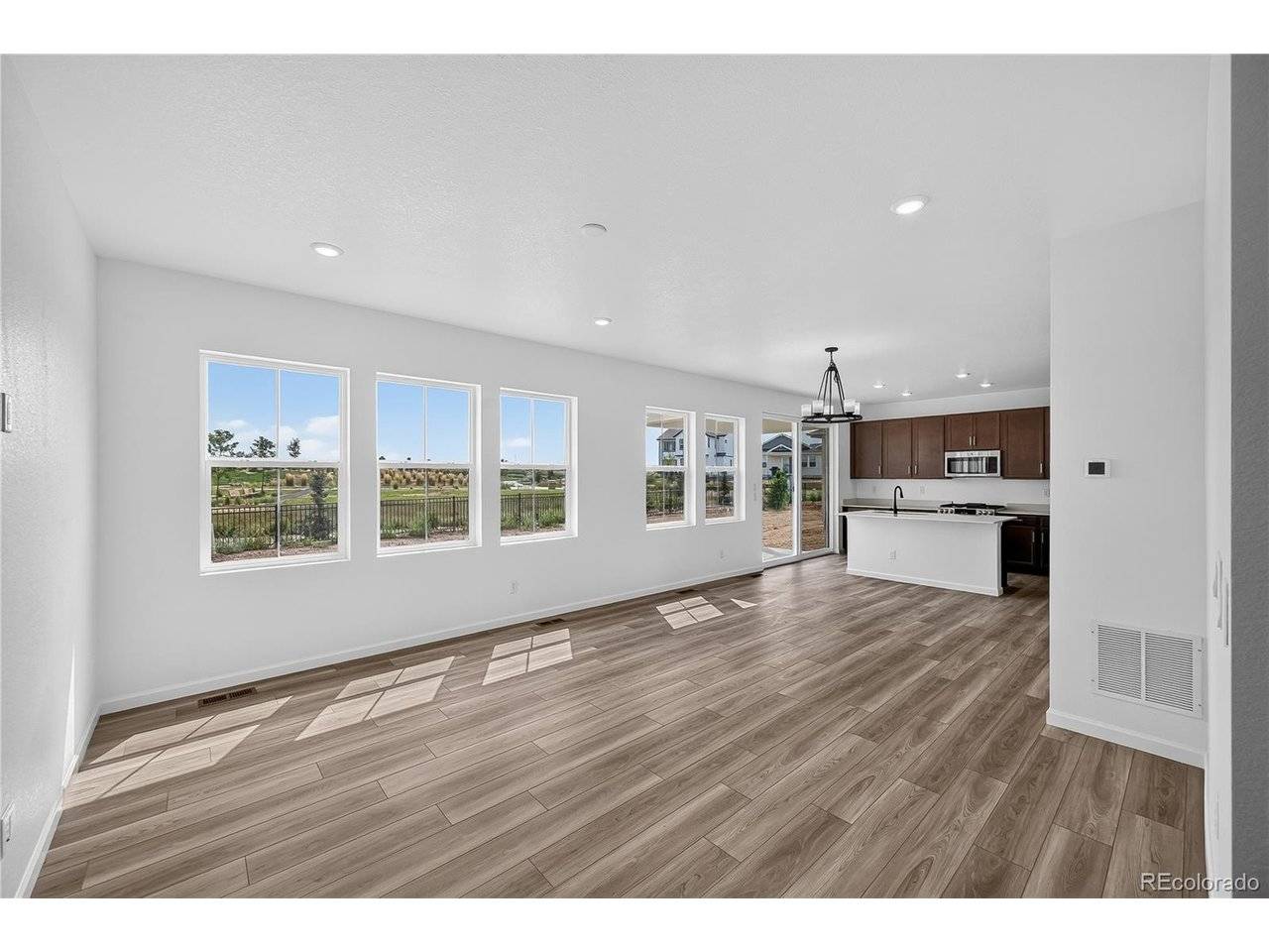 3330 N Denali, Aurora, CO 80019