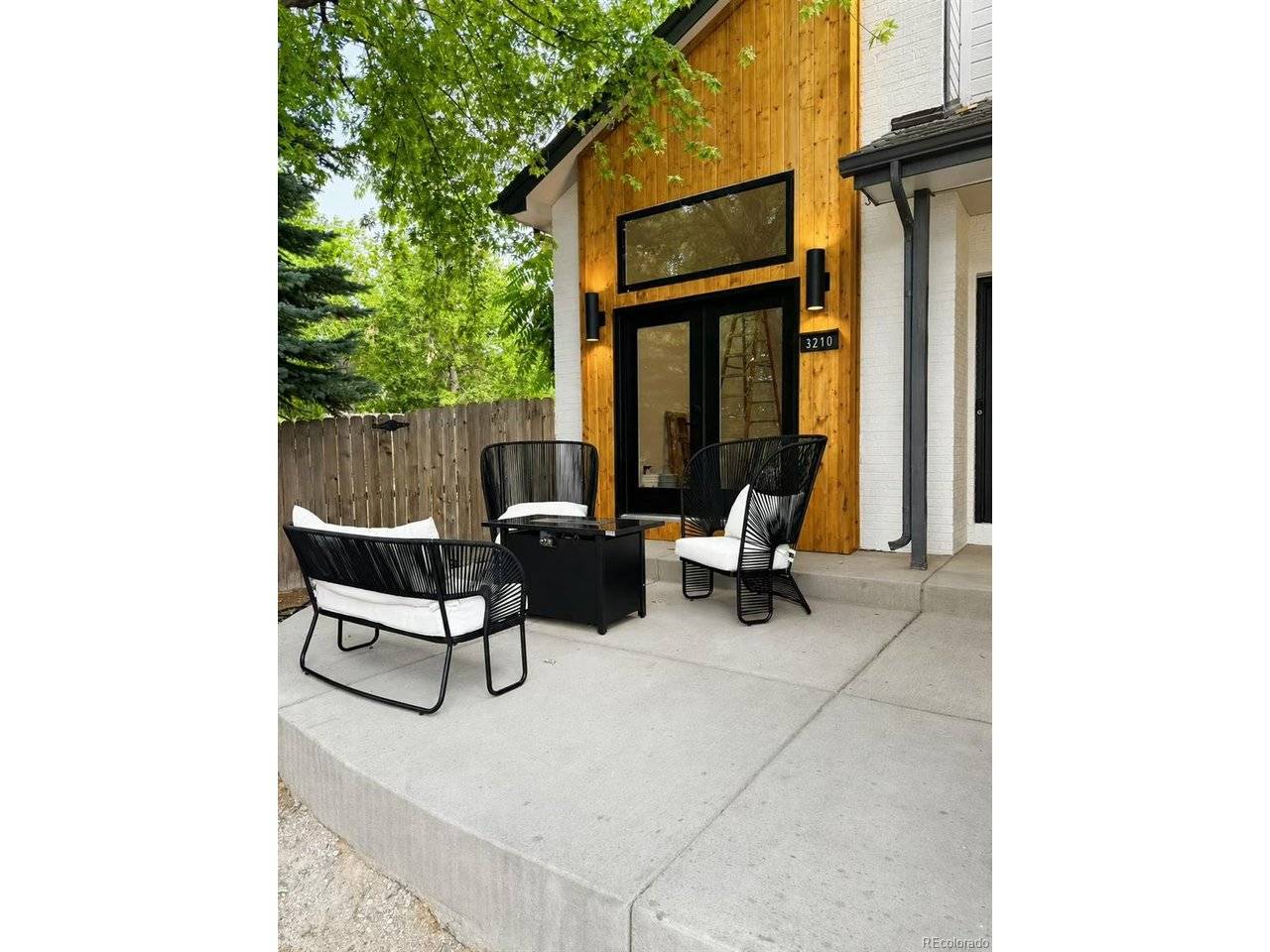 3210 Arbutus, Golden, CO 80401