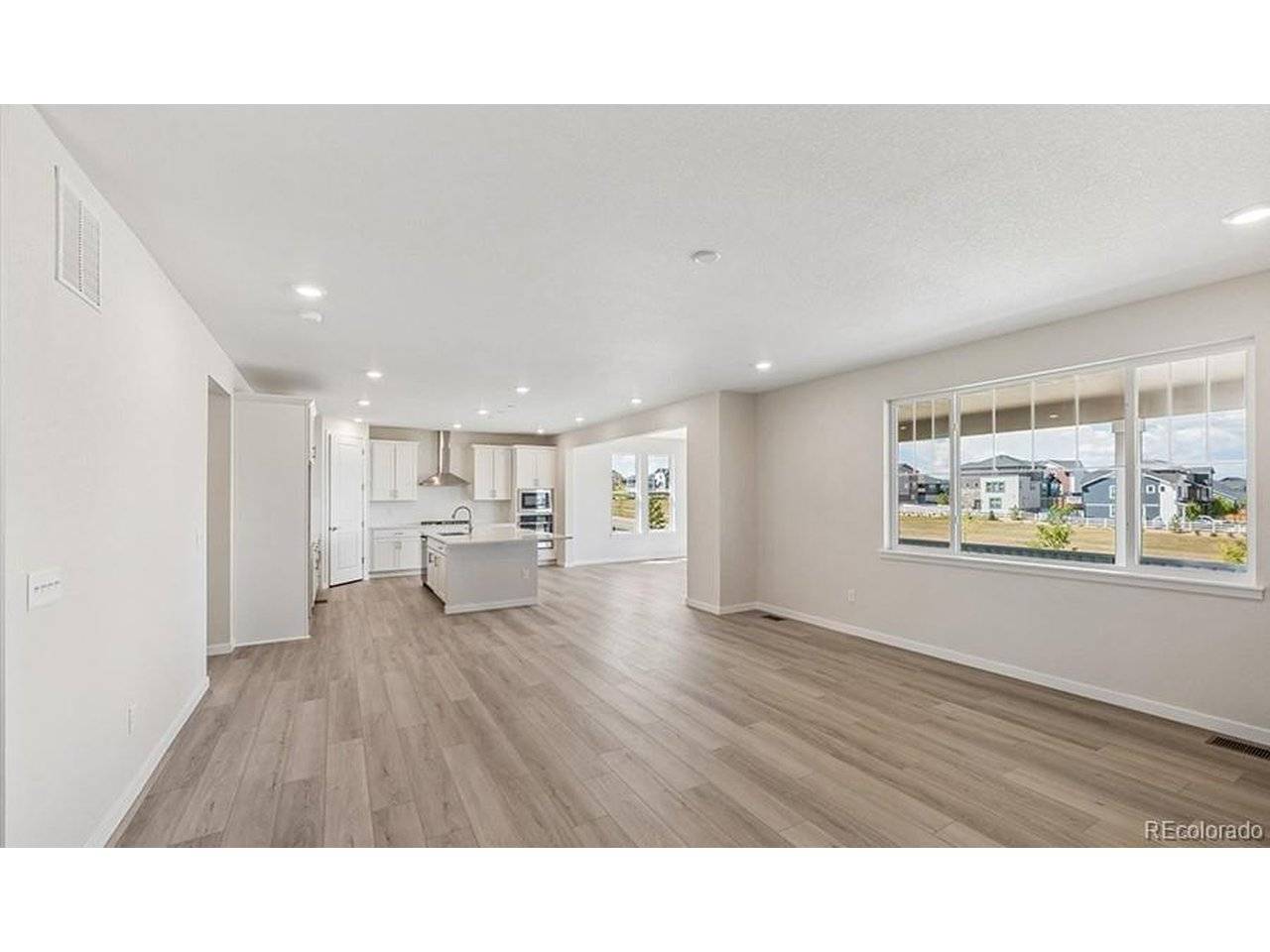 2123 S Irvington, Aurora, CO 80018