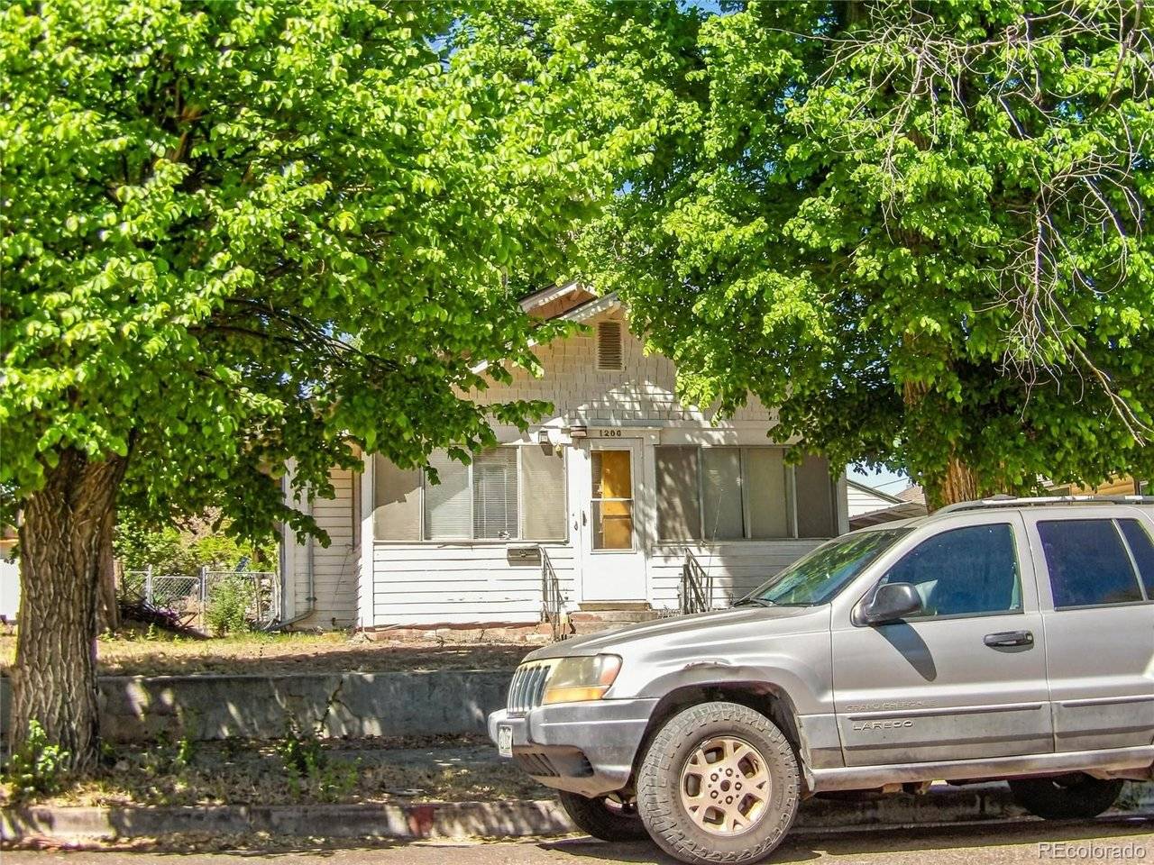 1206 Lewis, La Junta, CO 81050