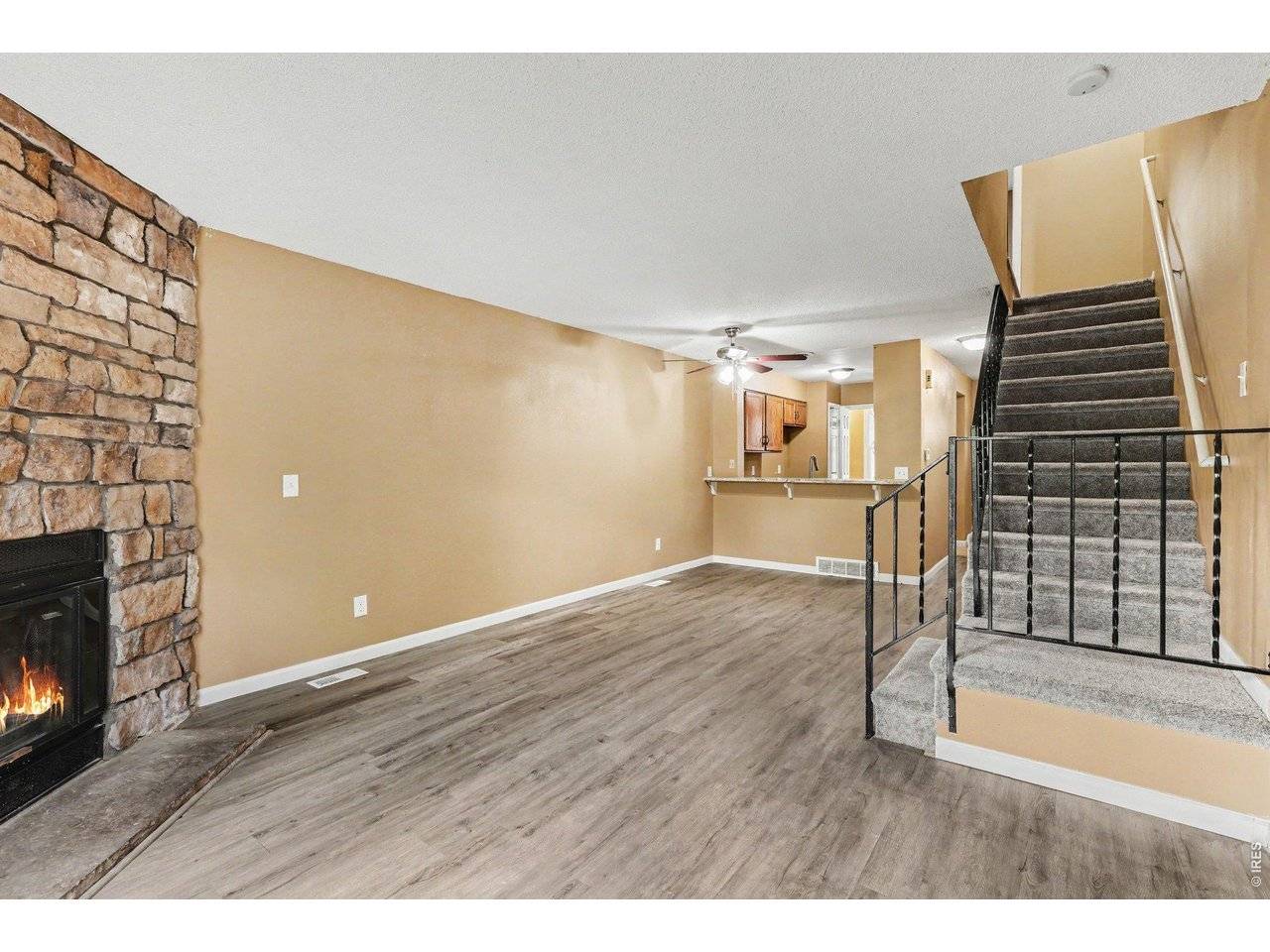 2220 S Jasper #B, Aurora, CO 80013