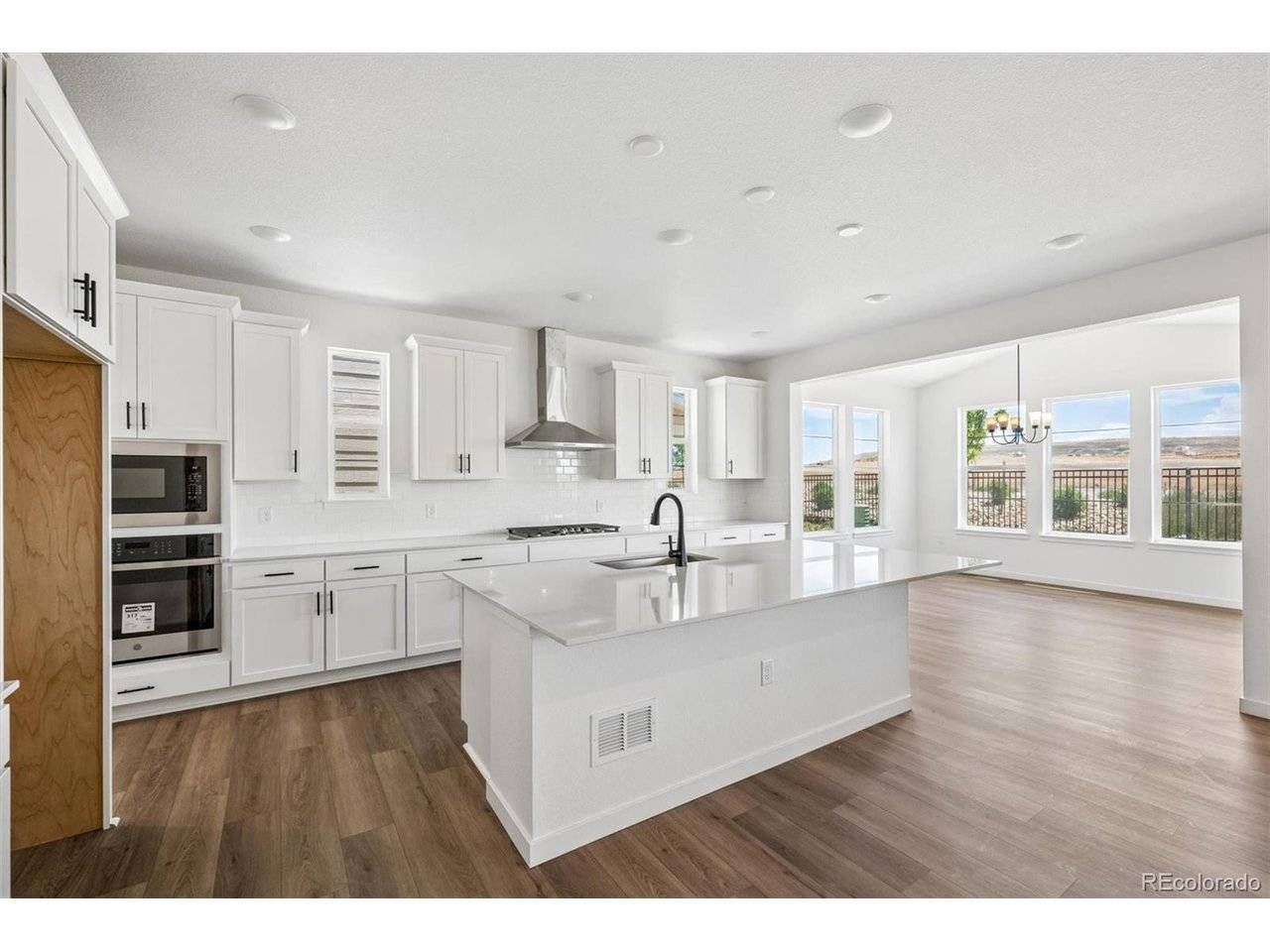 25264 E Warren, Aurora, CO 80018