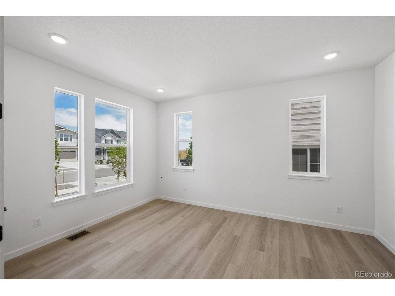 25294 E Warren, Aurora, CO 80018