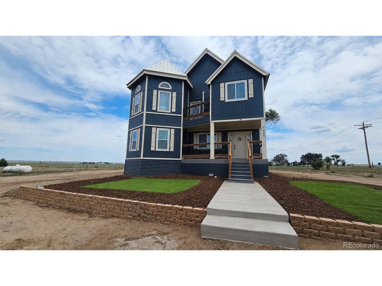 7447 County Road U, Wiggins, CO 80654